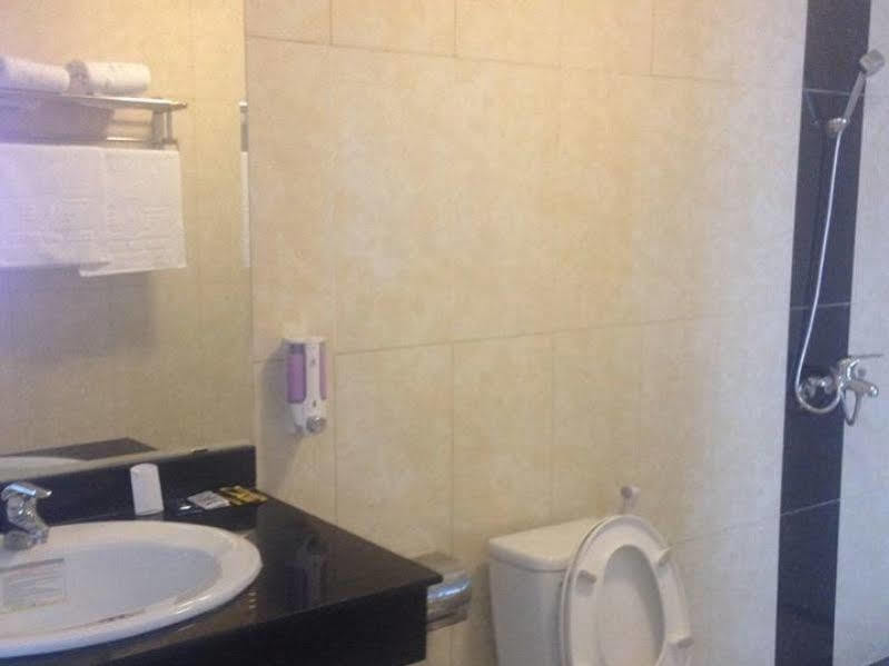 Hotel Tran Gia - Lang Ha 2*