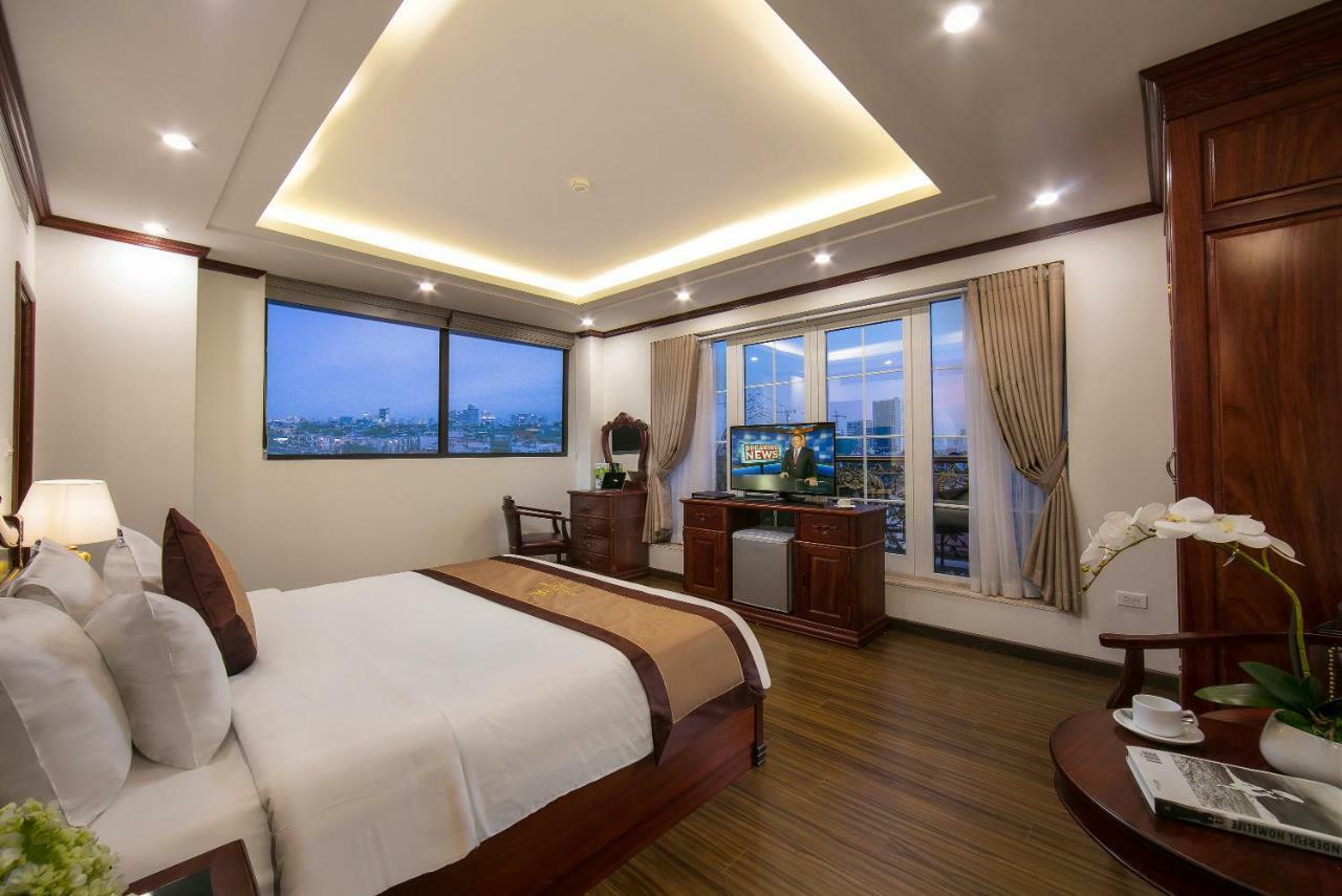 Royal St Hotel 3*