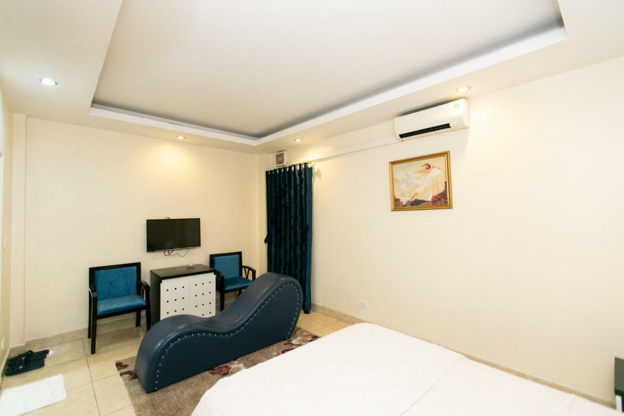 Hoa Lan Hostel Hanoi