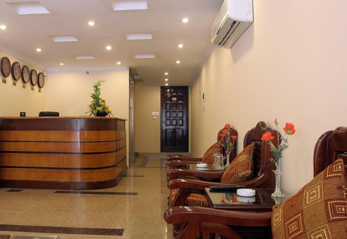 Clover Hotel