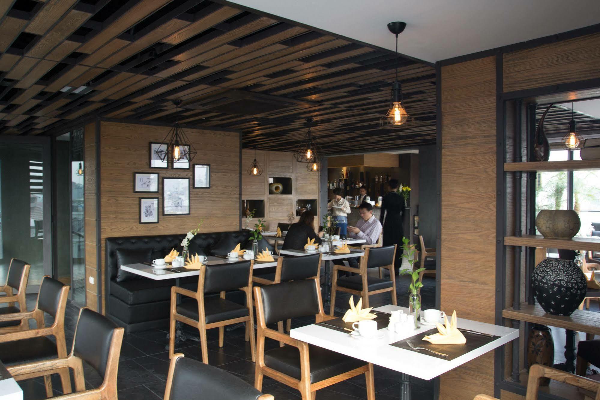 Hotel La Siesta Trendy Hanoi