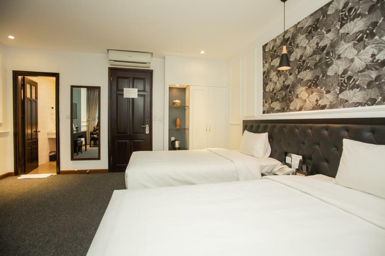 Adeline Hotel 2*