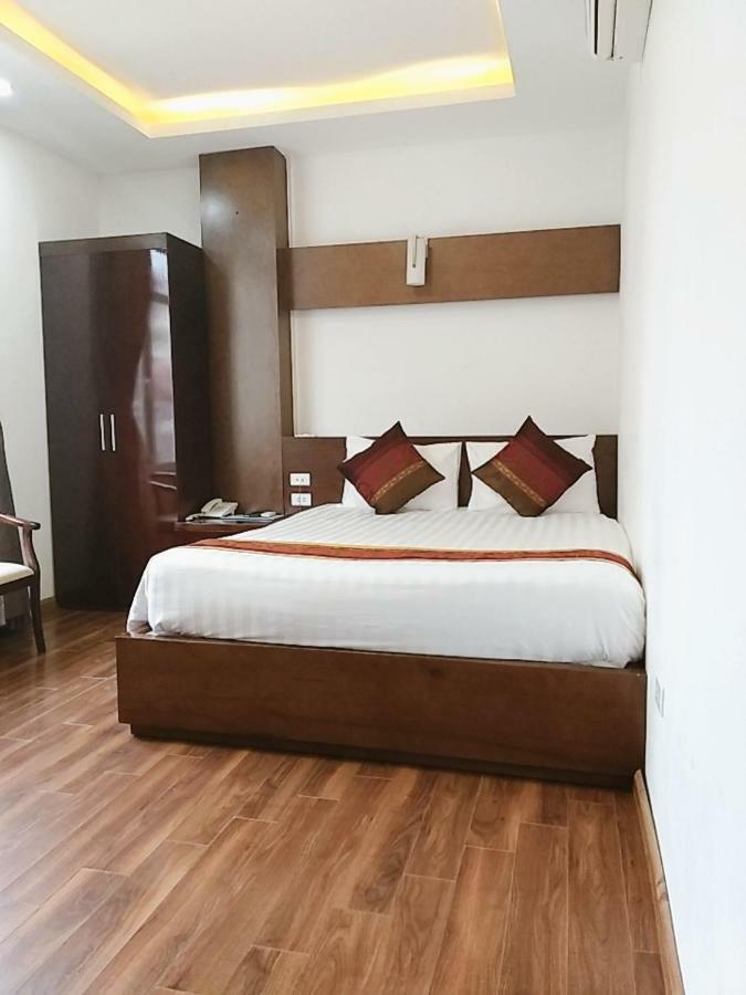 Rococo 2* Hanoi