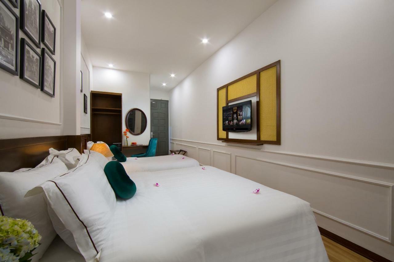 Amber Hotel 3*