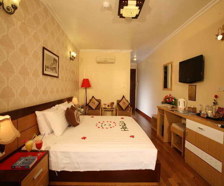Hotel House & Travel Hanoi