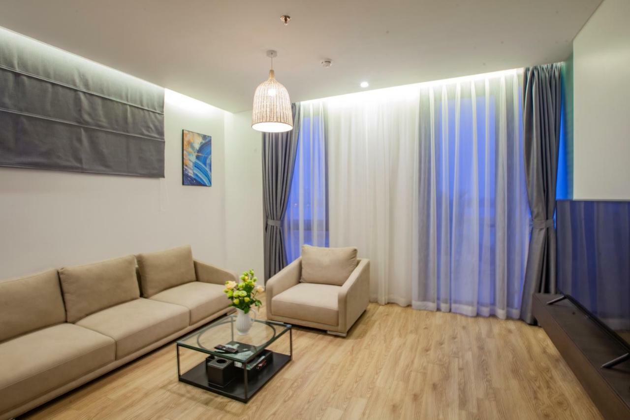 Parosand Hanoi