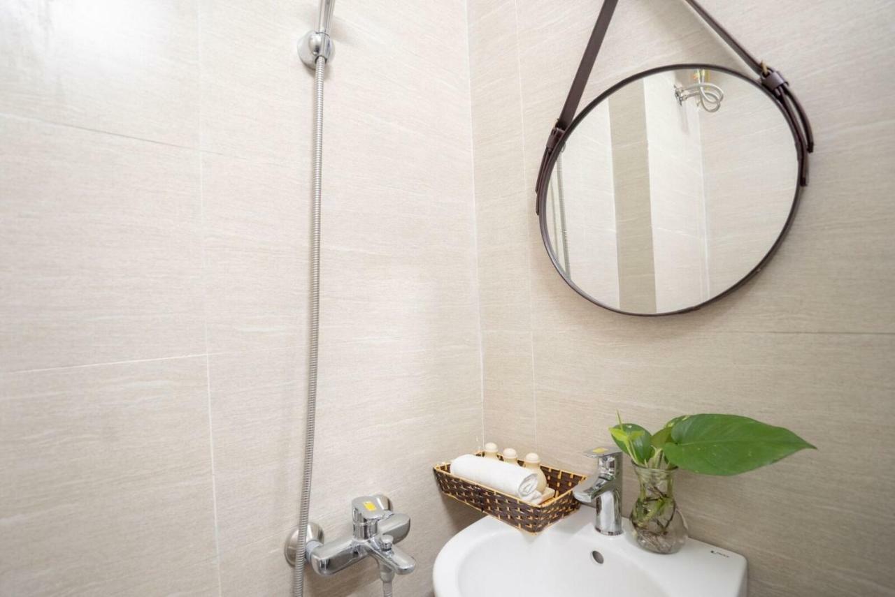 Centre Alley House & Travel Homestay