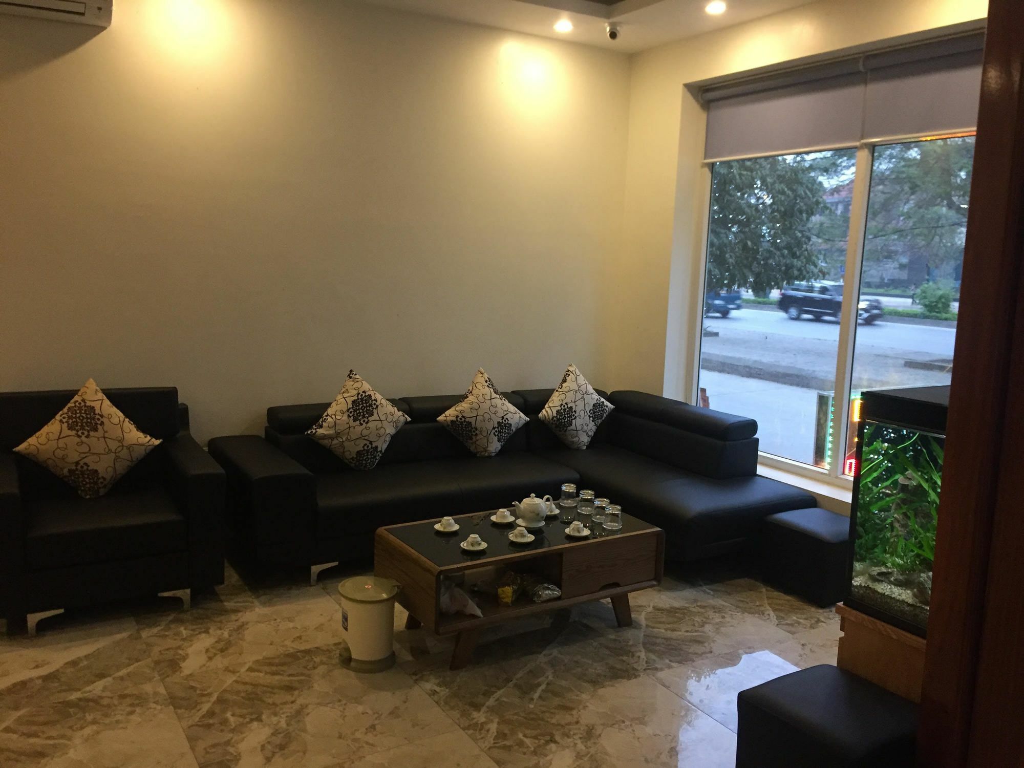 Royal Ha Noi 3*