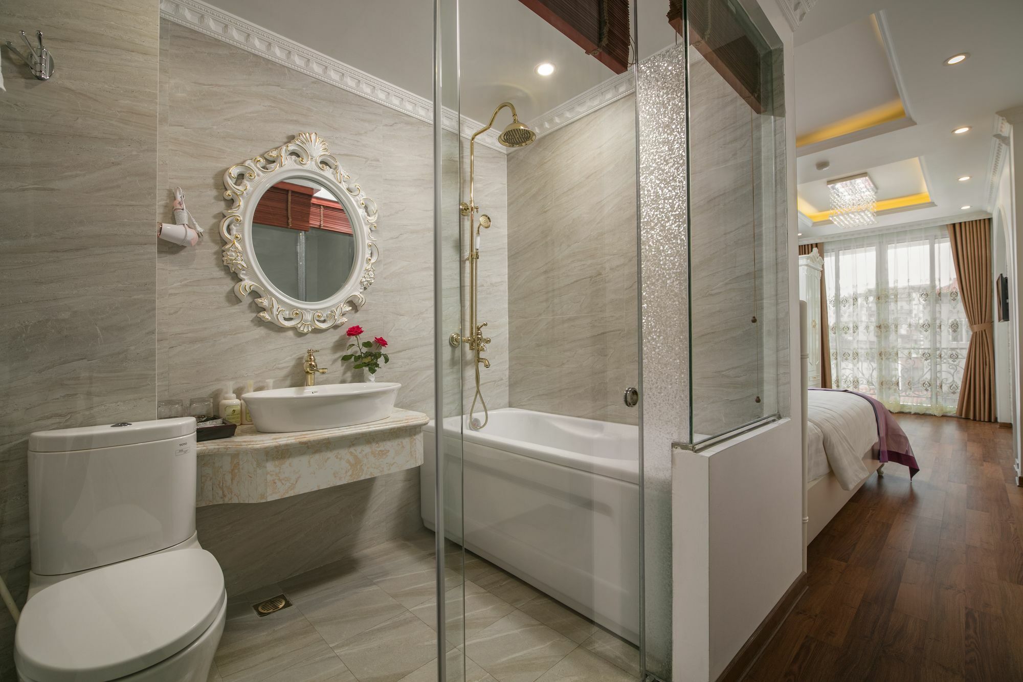 Và Dưỡng Viola Royal