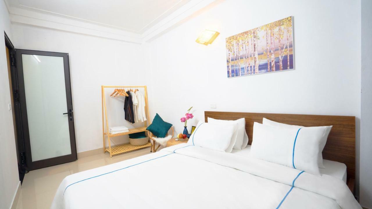 Centre Alley House & Travel