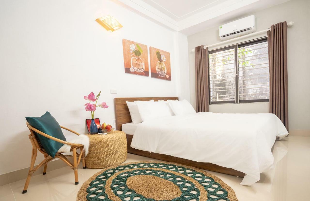 Centre Alley House & Travel Homestay