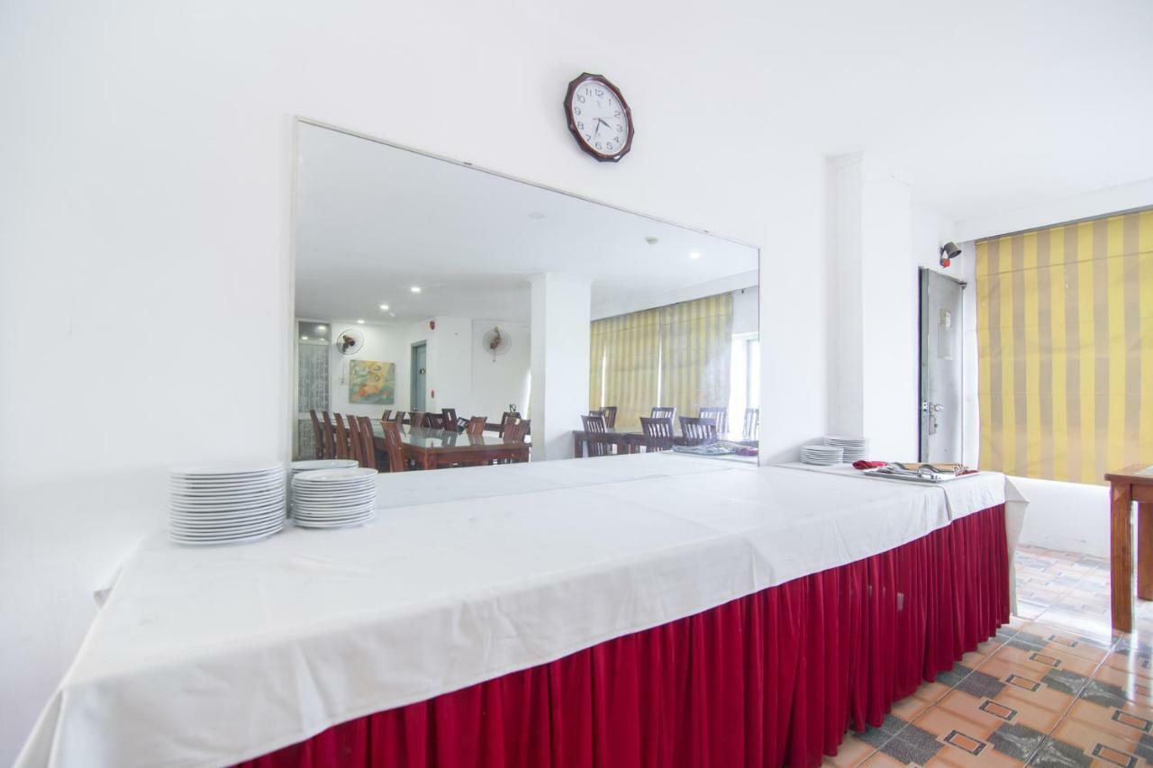 Reddoorz Near Mieu Quoc Tu Giam Hanoi