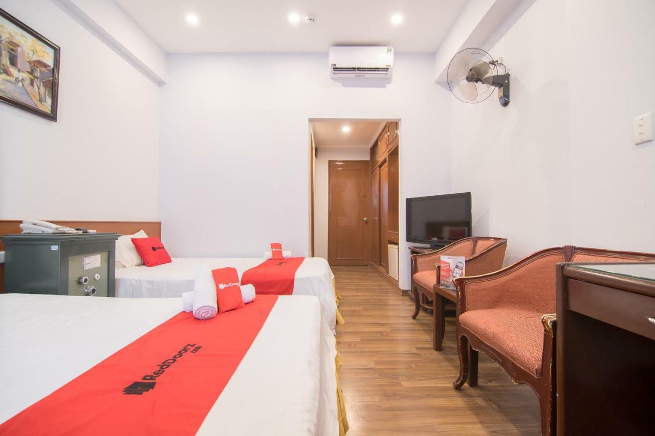 Hotel Reddoorz Near Mieu Quoc Tu Giam 3*