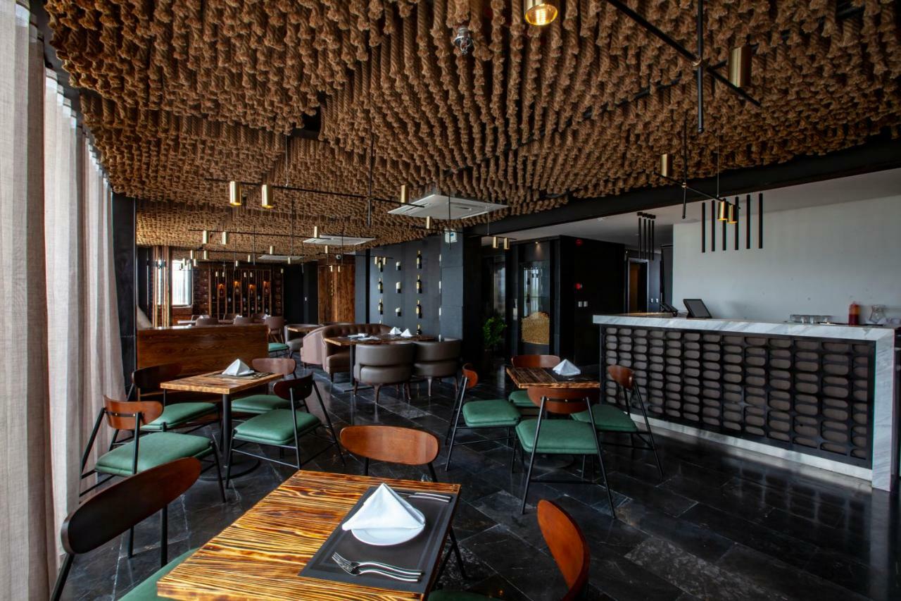 Parosand Hotel 4*