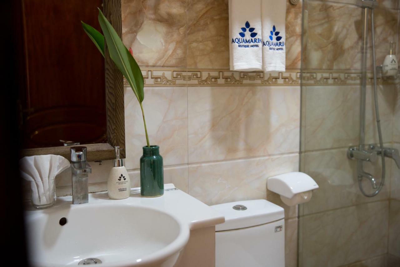 Bed & Breakfast Aquamarine & Travel