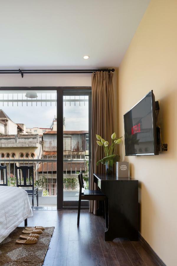 Centraltique Downtown - Bespoke Colonial House Near Hoan Kiem