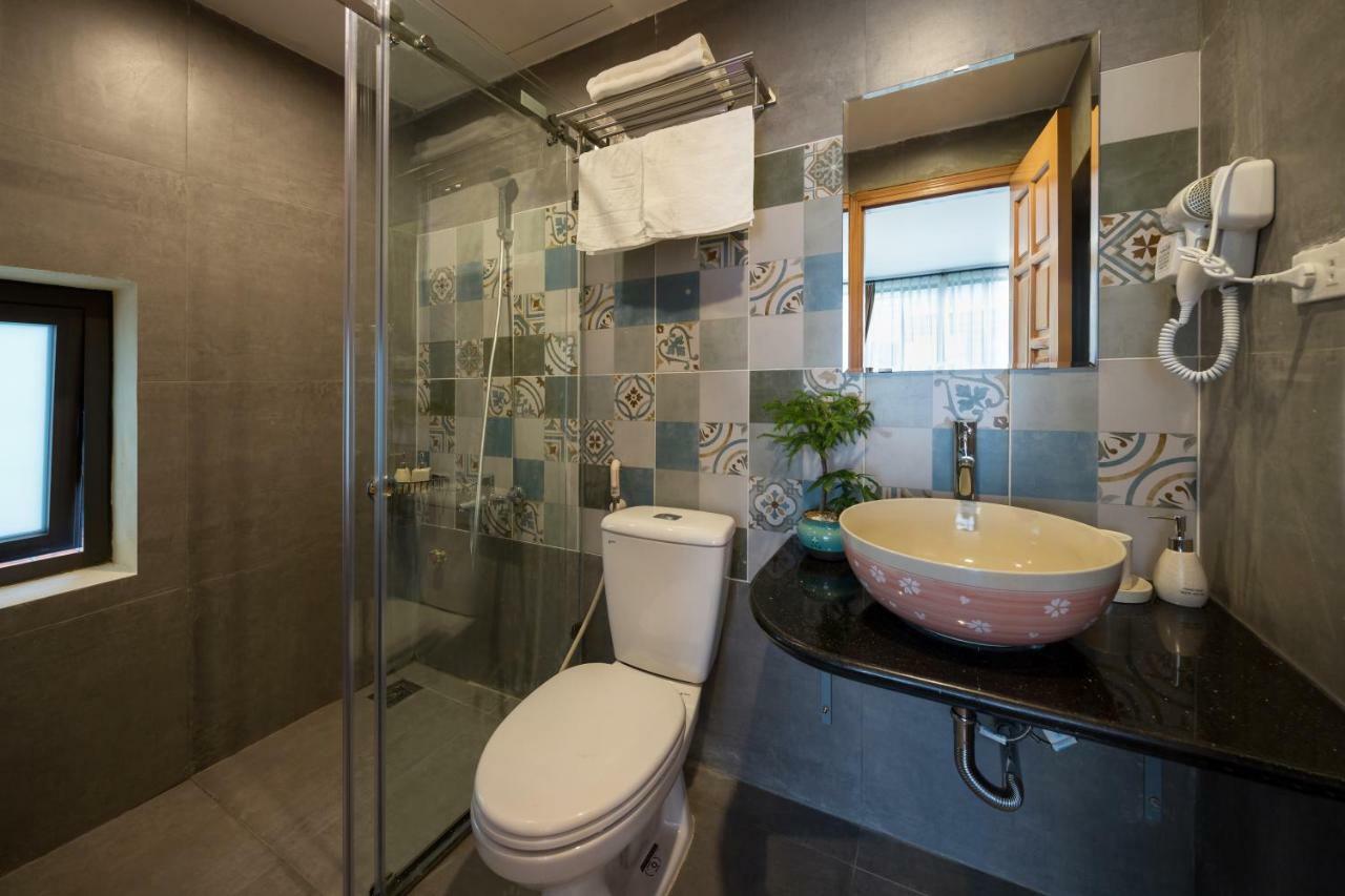 Apartment Centraltique Downtown - Bespoke Colonial House Near Hoan Kiem Hanoi