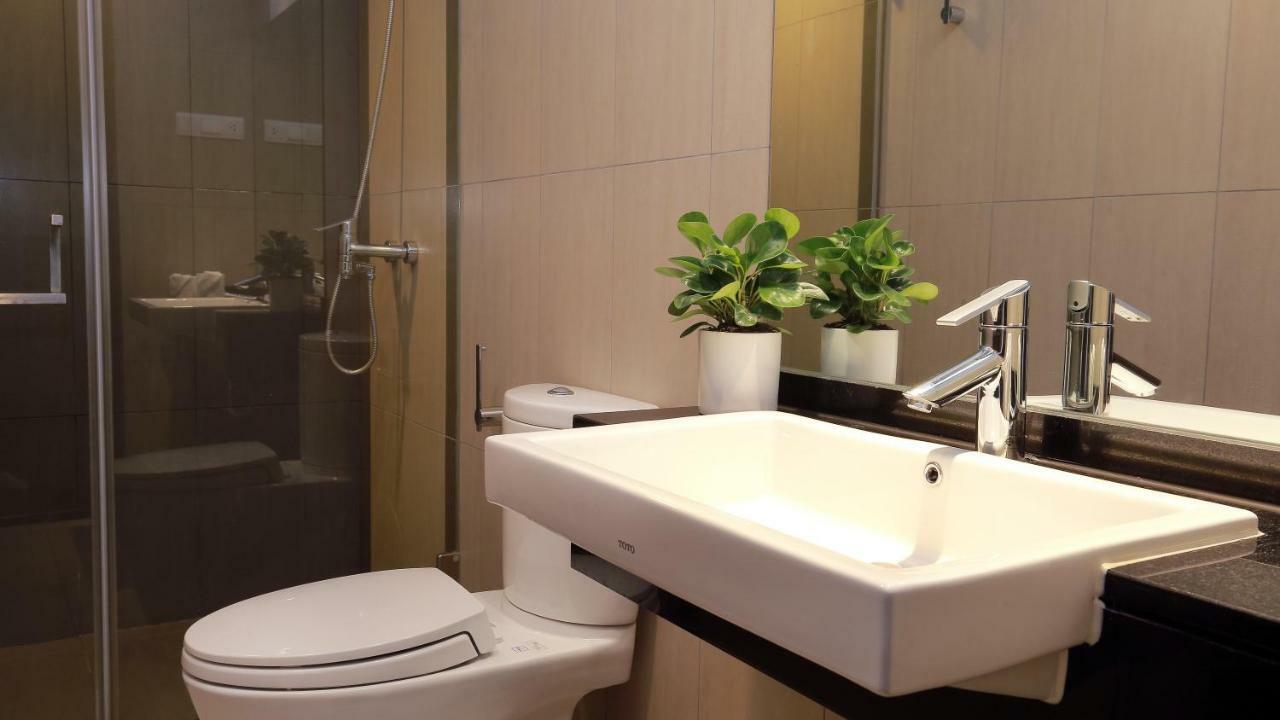 Shendo - Lancaster Apartment *