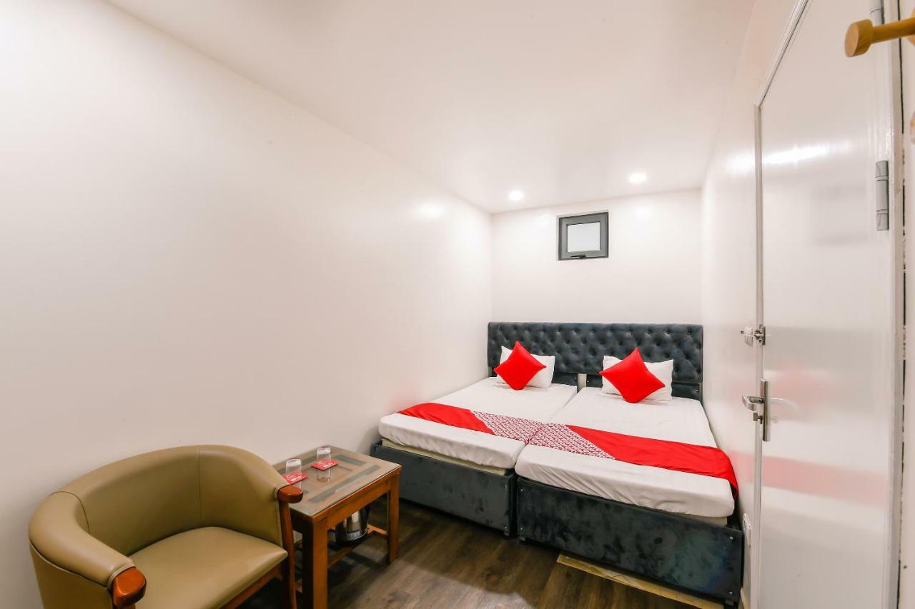 Hotel Oyo 258 Orchids 3