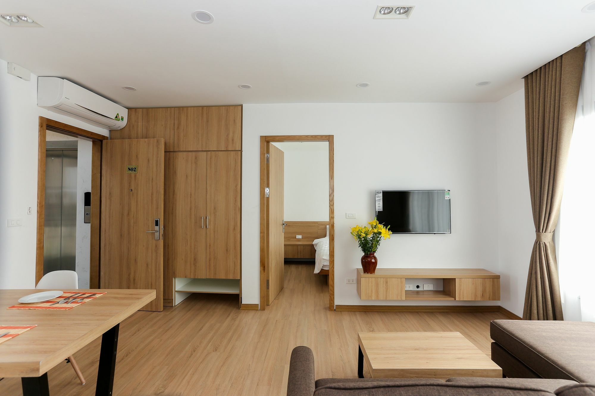 Apartment Quiet Hoang Quoc Viet & *