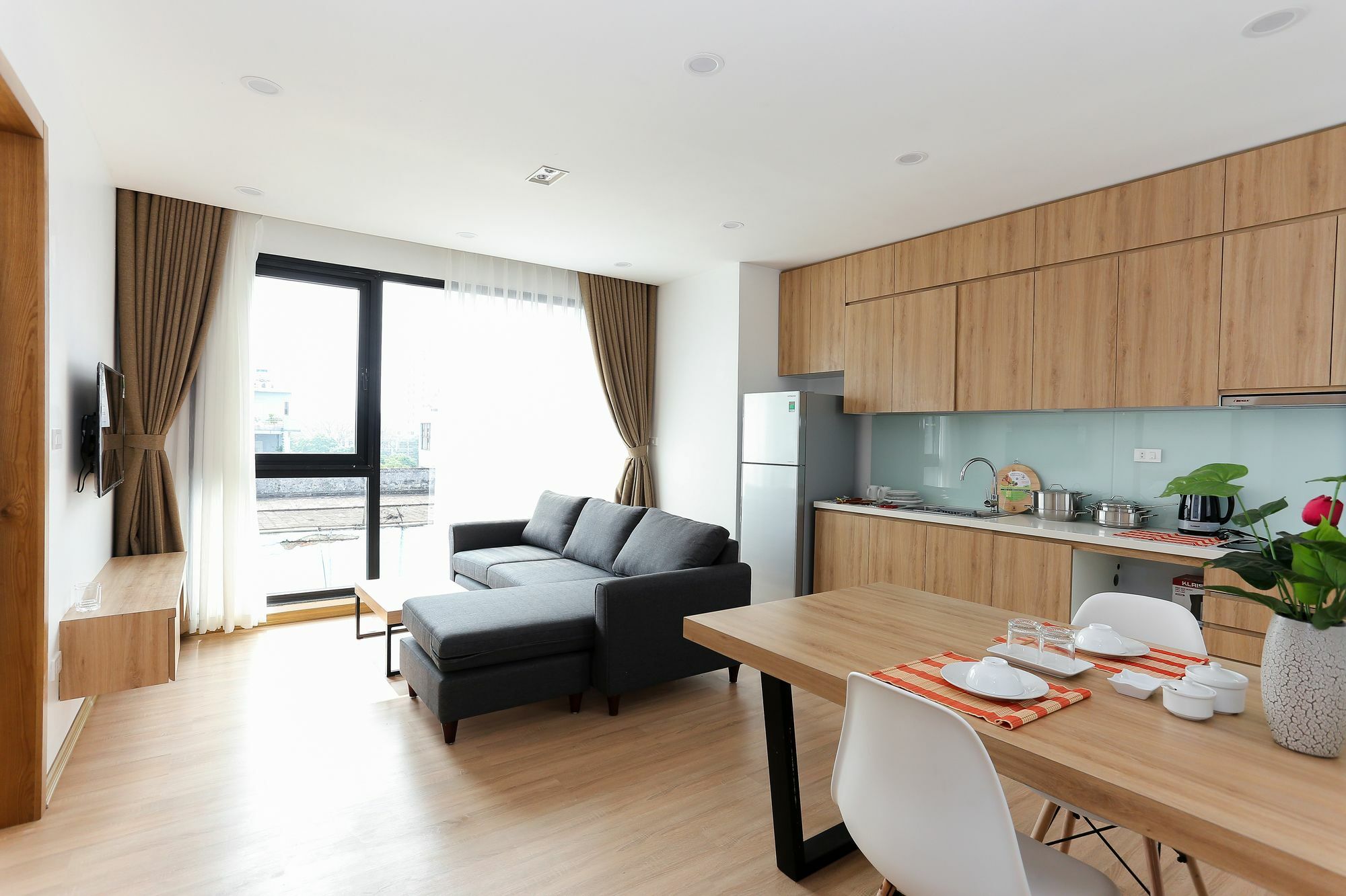 Quiet Hoang Quoc Viet & Apartment *