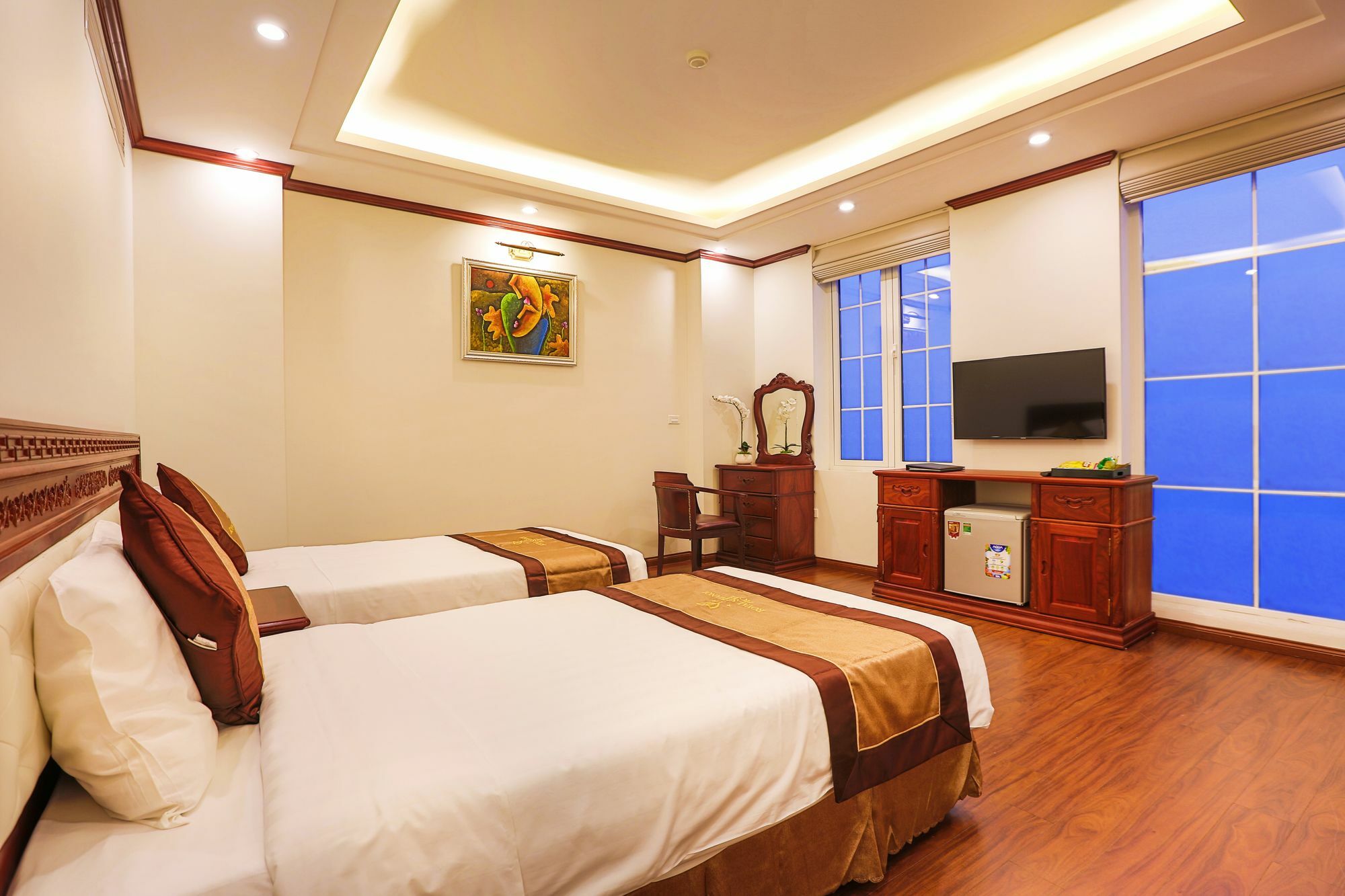 Royal St 3* Hanoi
