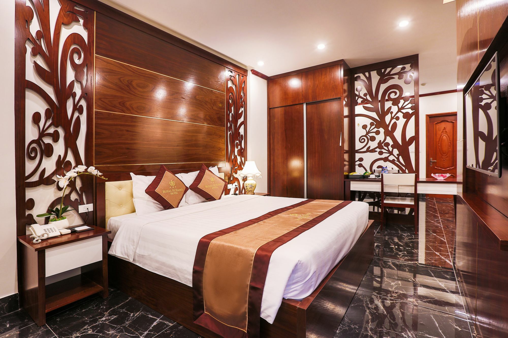 Royal St Hotel 3*