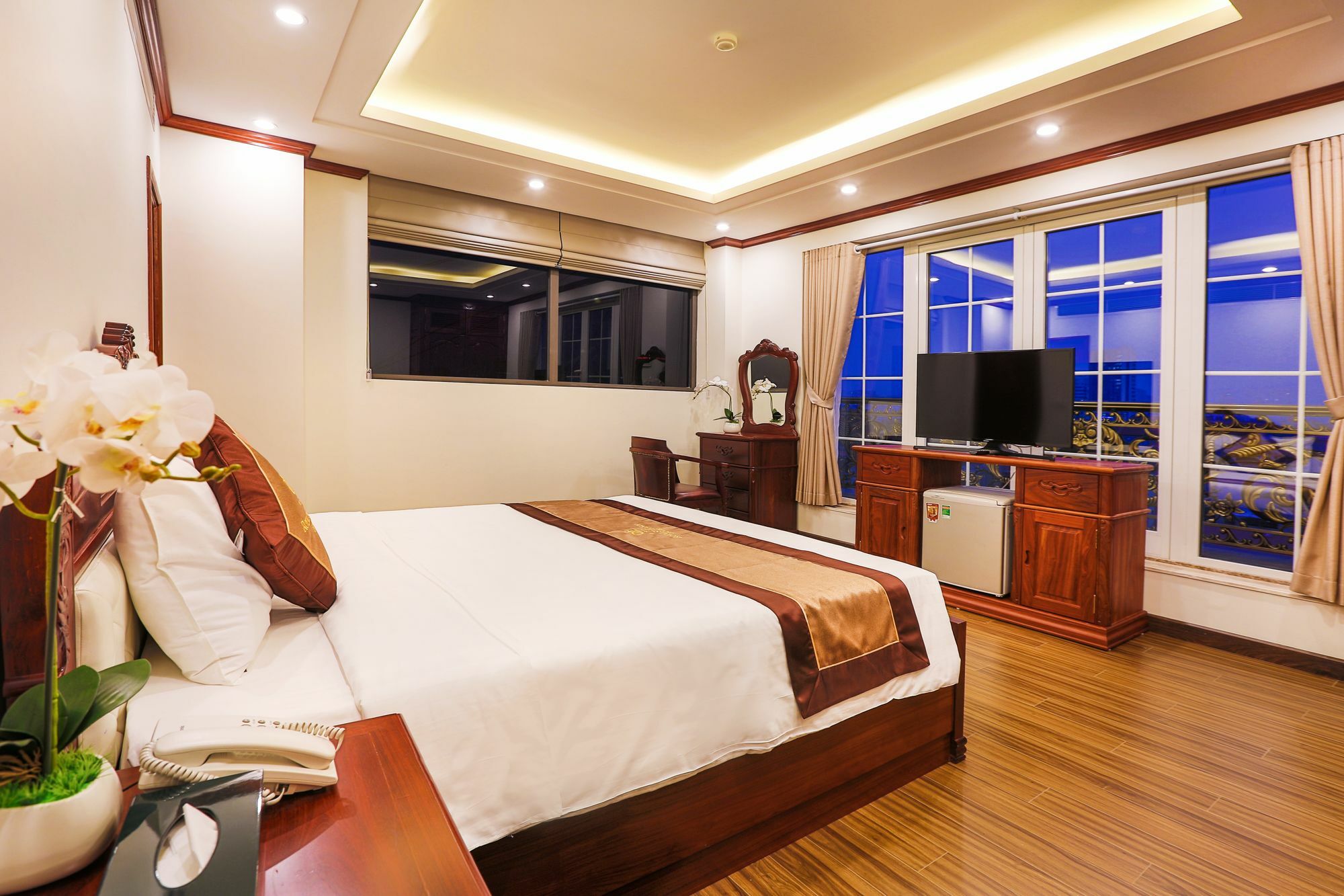 Royal St 3*