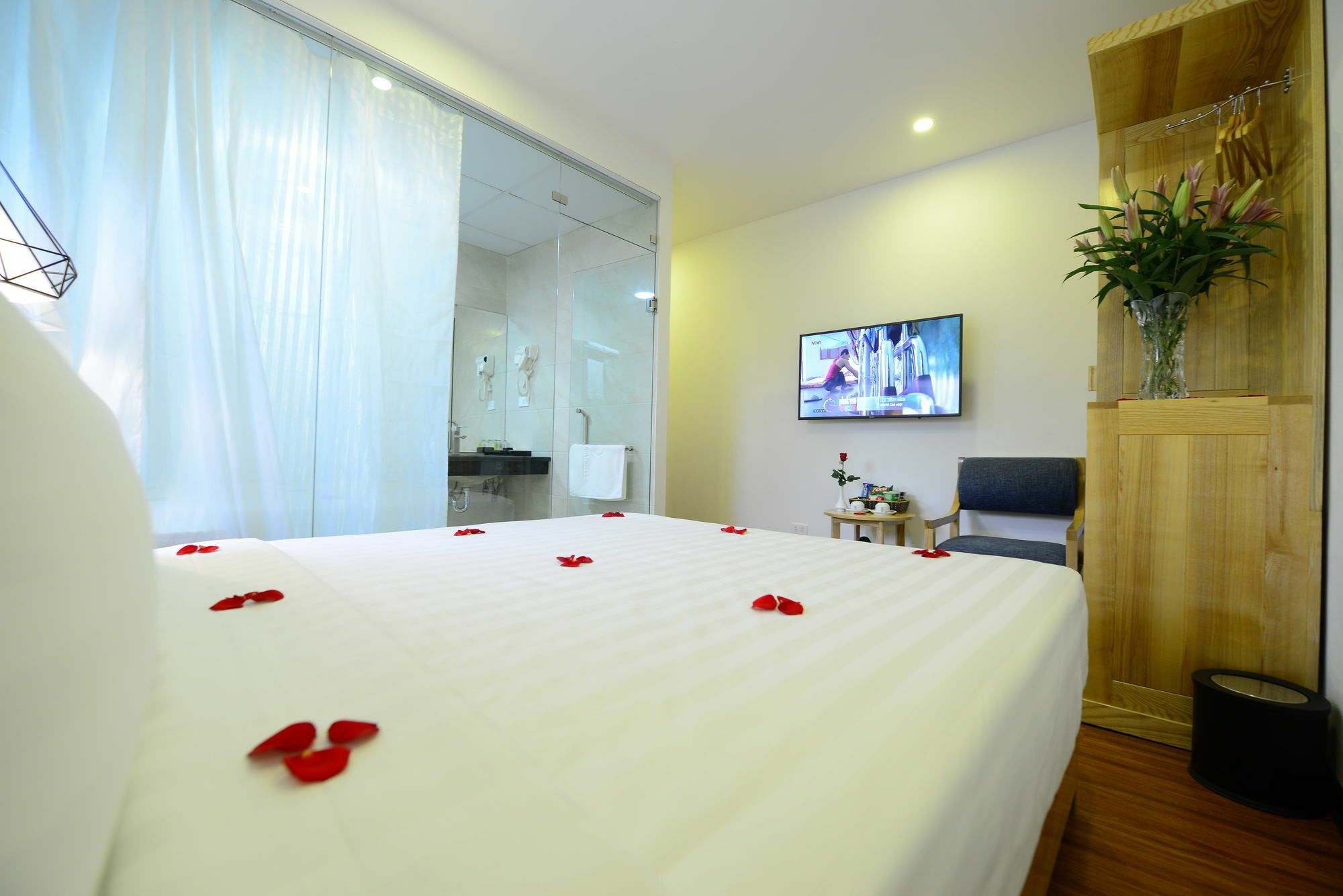 Hotel Blue Luxury Hanoi