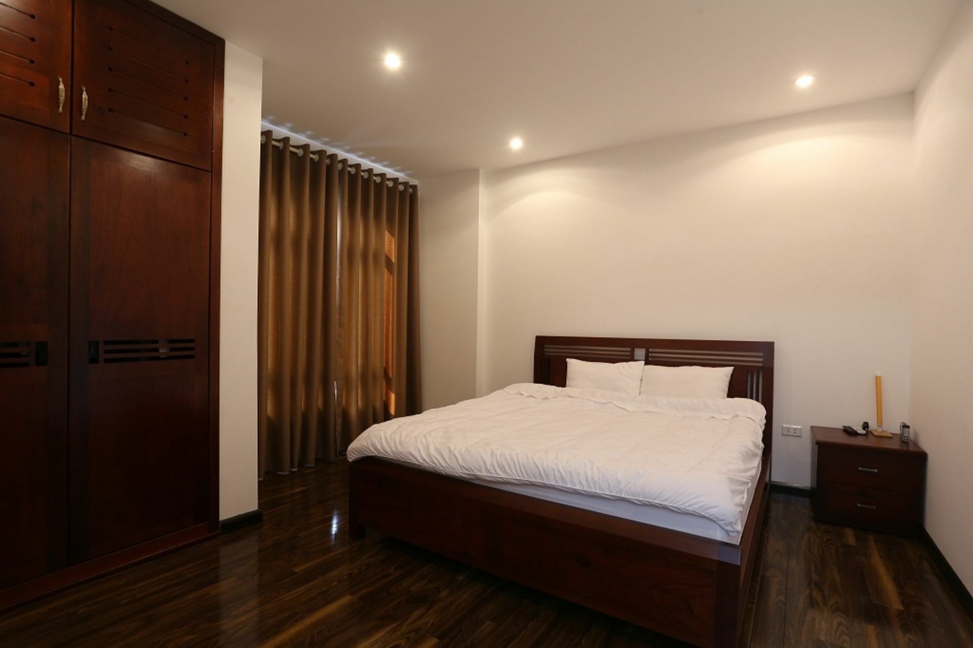 Poonsa Hoang Quoc Viet 1 Apartment Hanoi