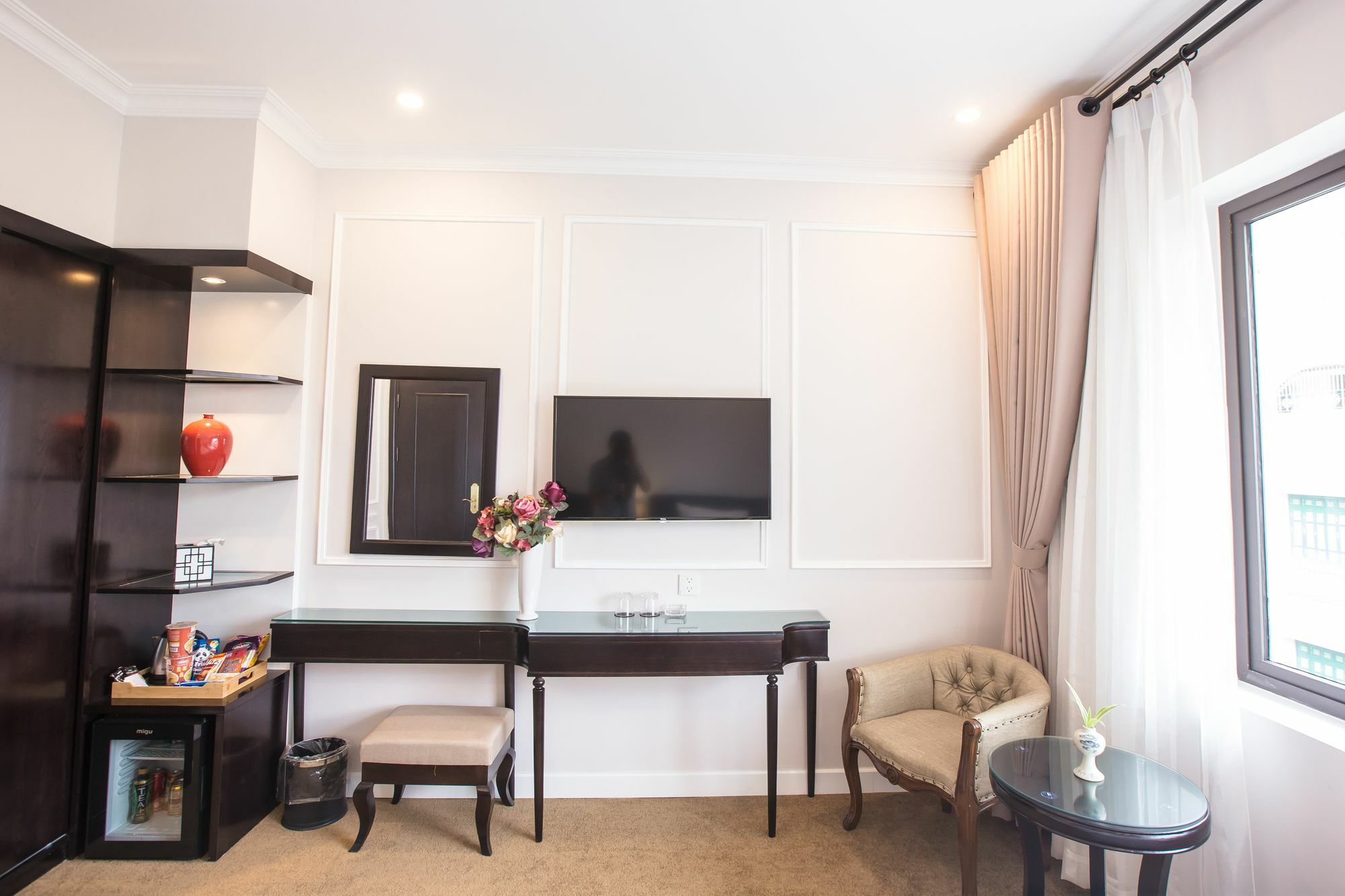 Dinh Elegant Hotel 3*