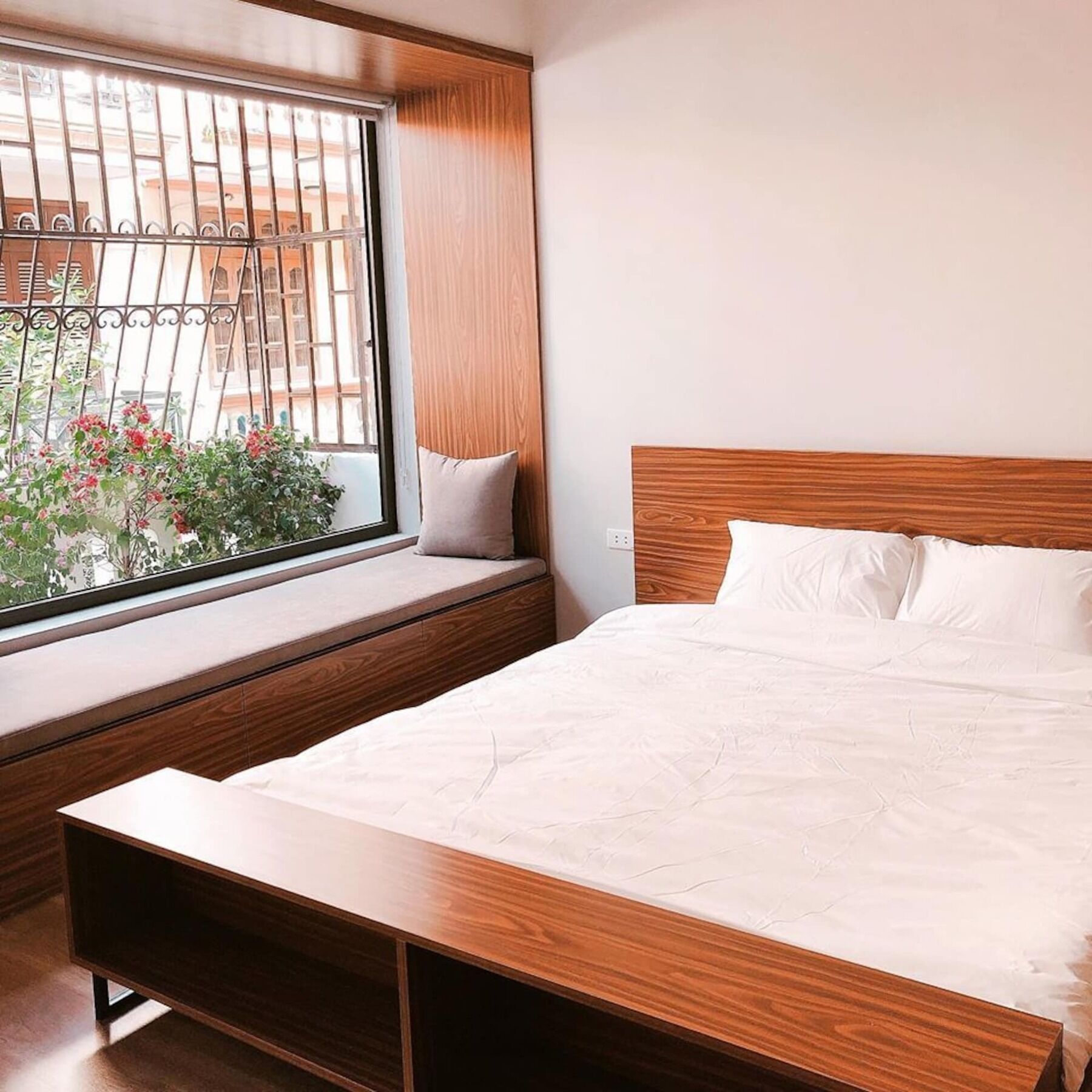 Guest house Nha La 2*