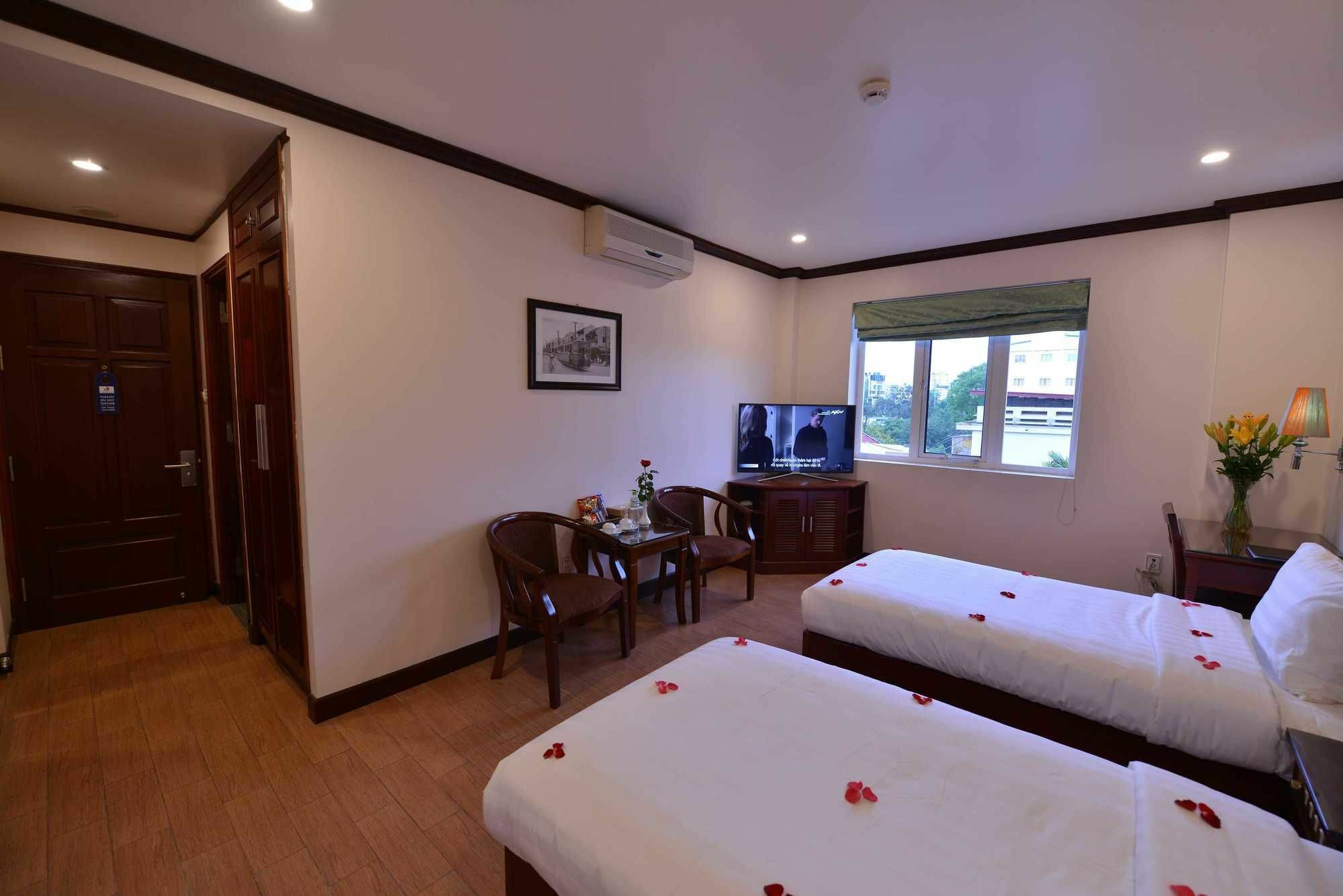 Hotel Blue Legend Hanoi