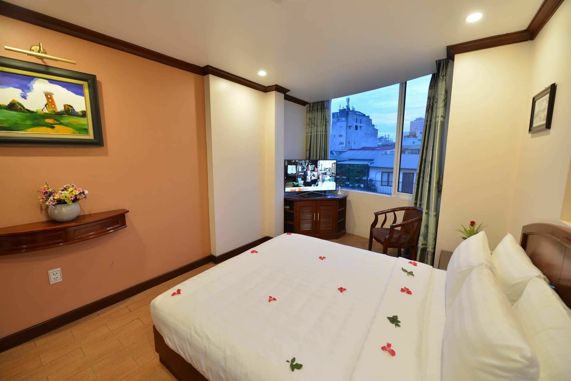 Hotel Blue Legend Hanoi