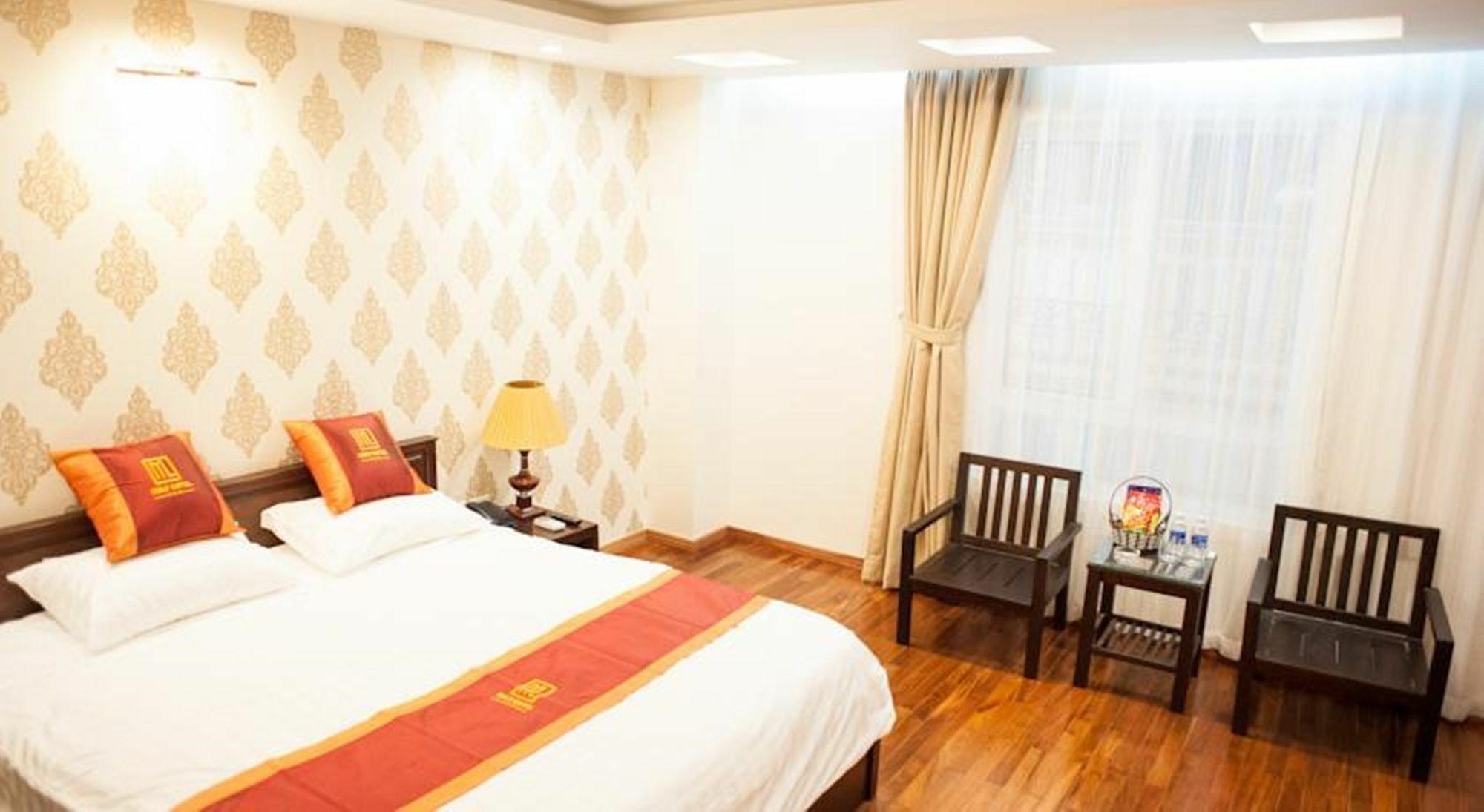 Mely Ha Noi