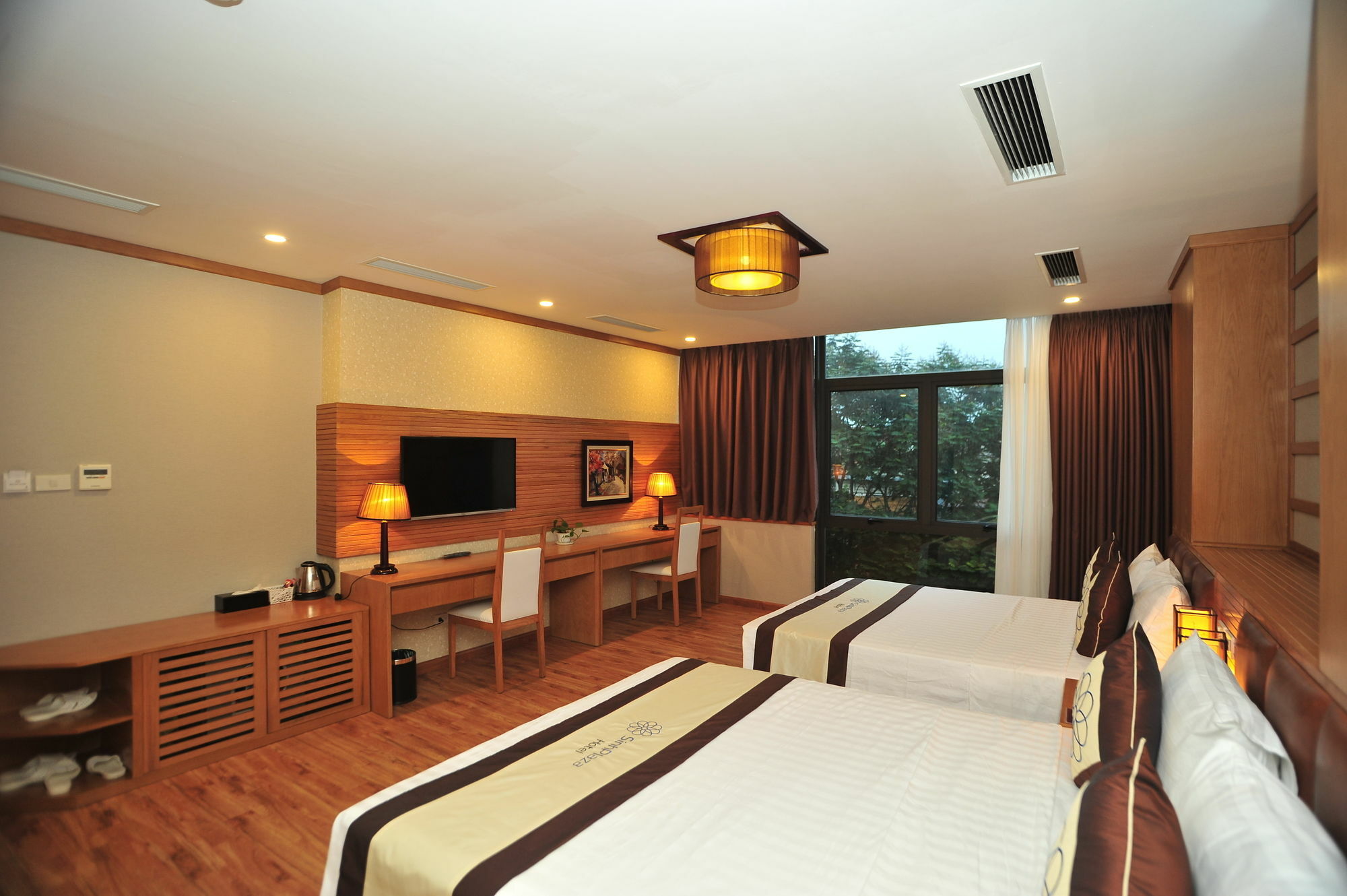 Sinh Plaza Khách sạn 3*