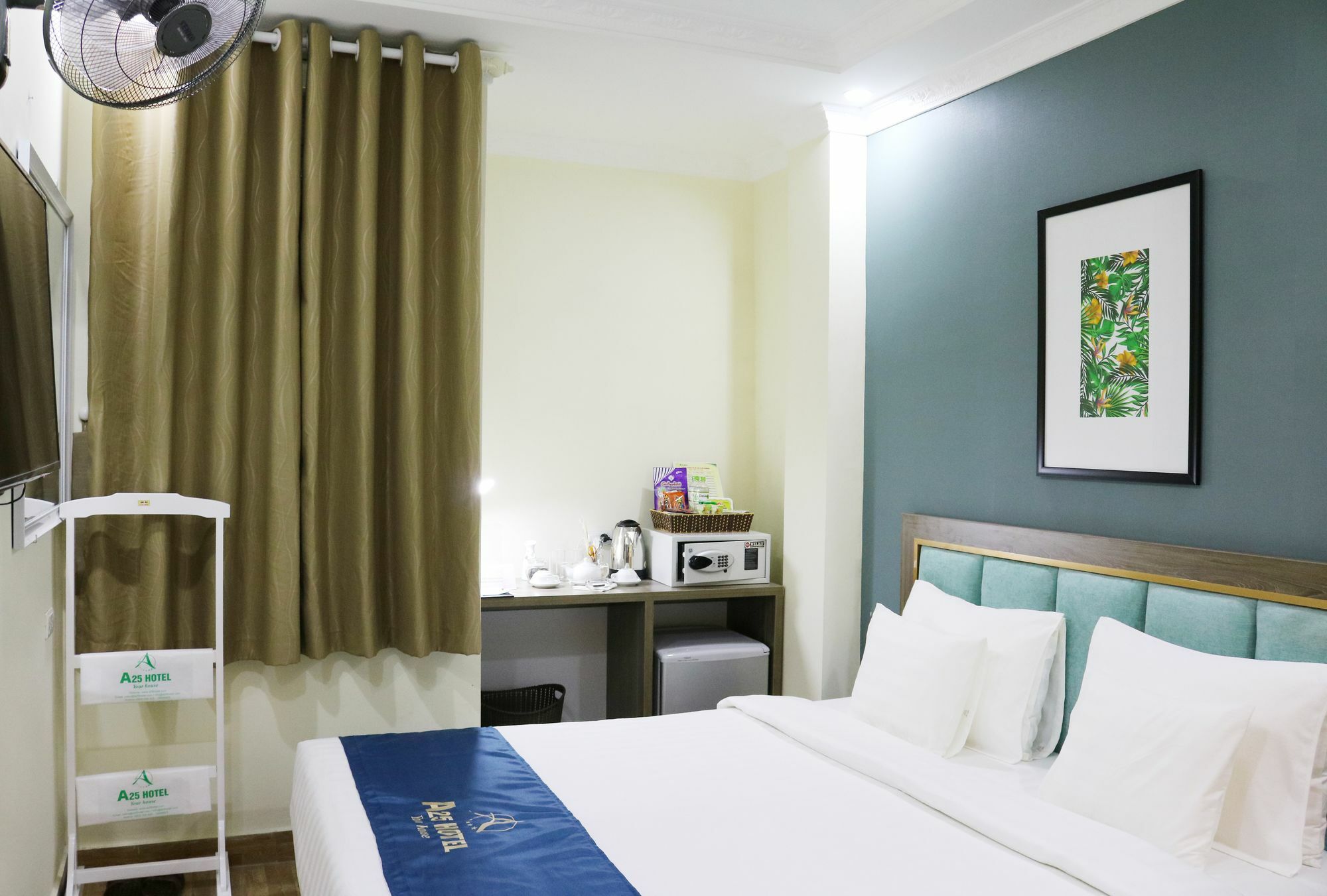 A25 - 109 Truc Bach Hotel Hanoi