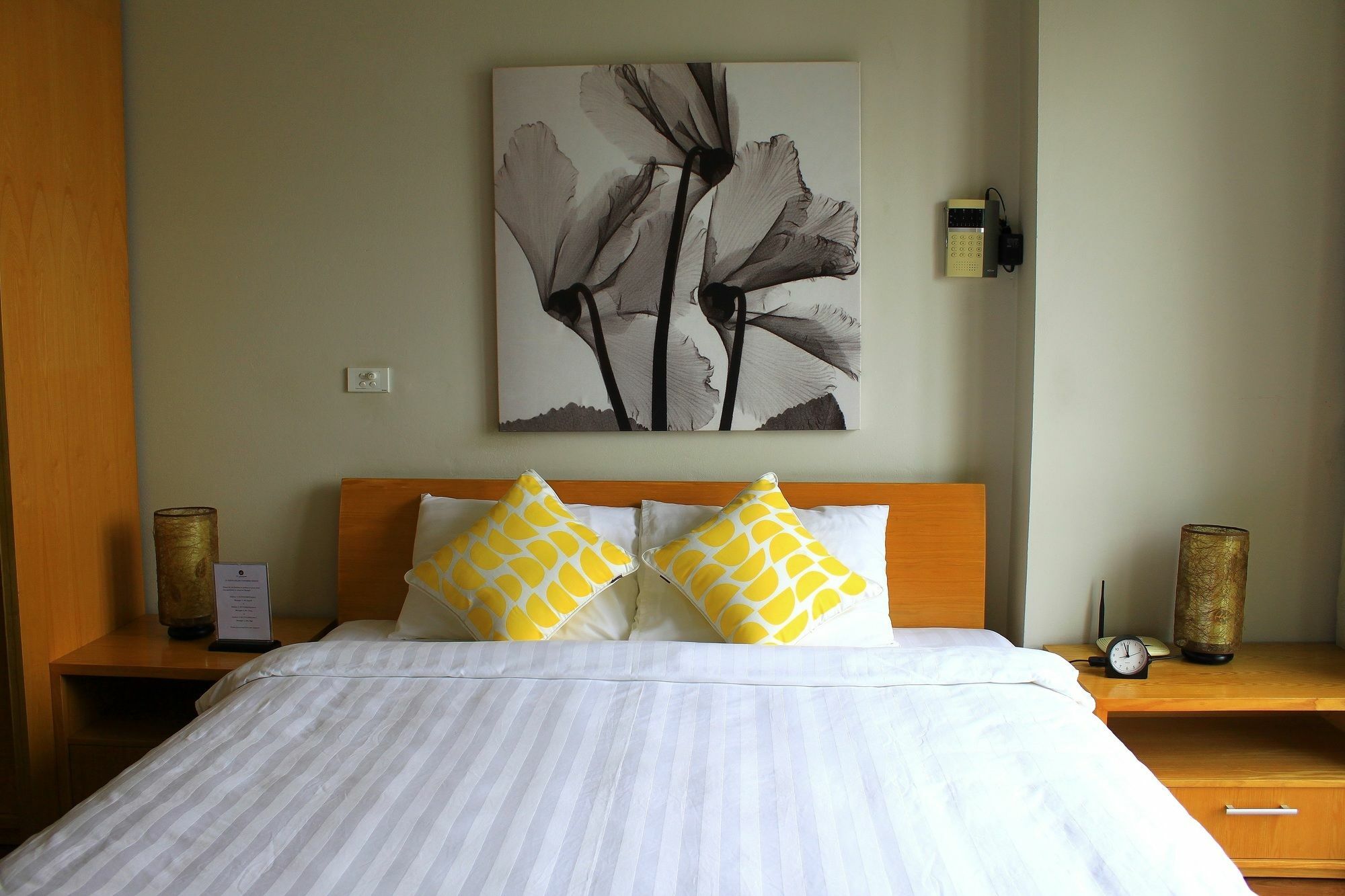 House Apartment *