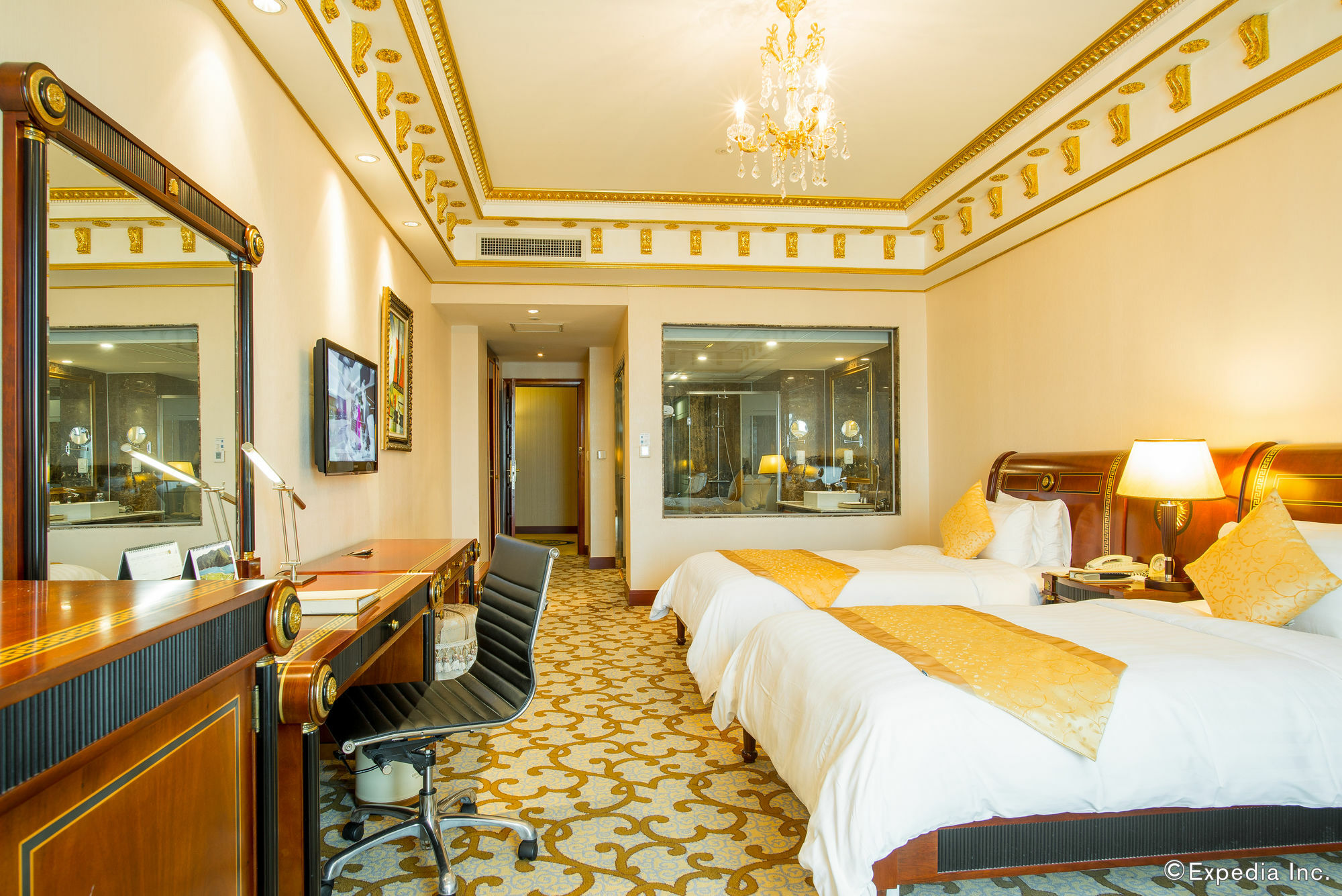 Hotel Grand Plaza 5*