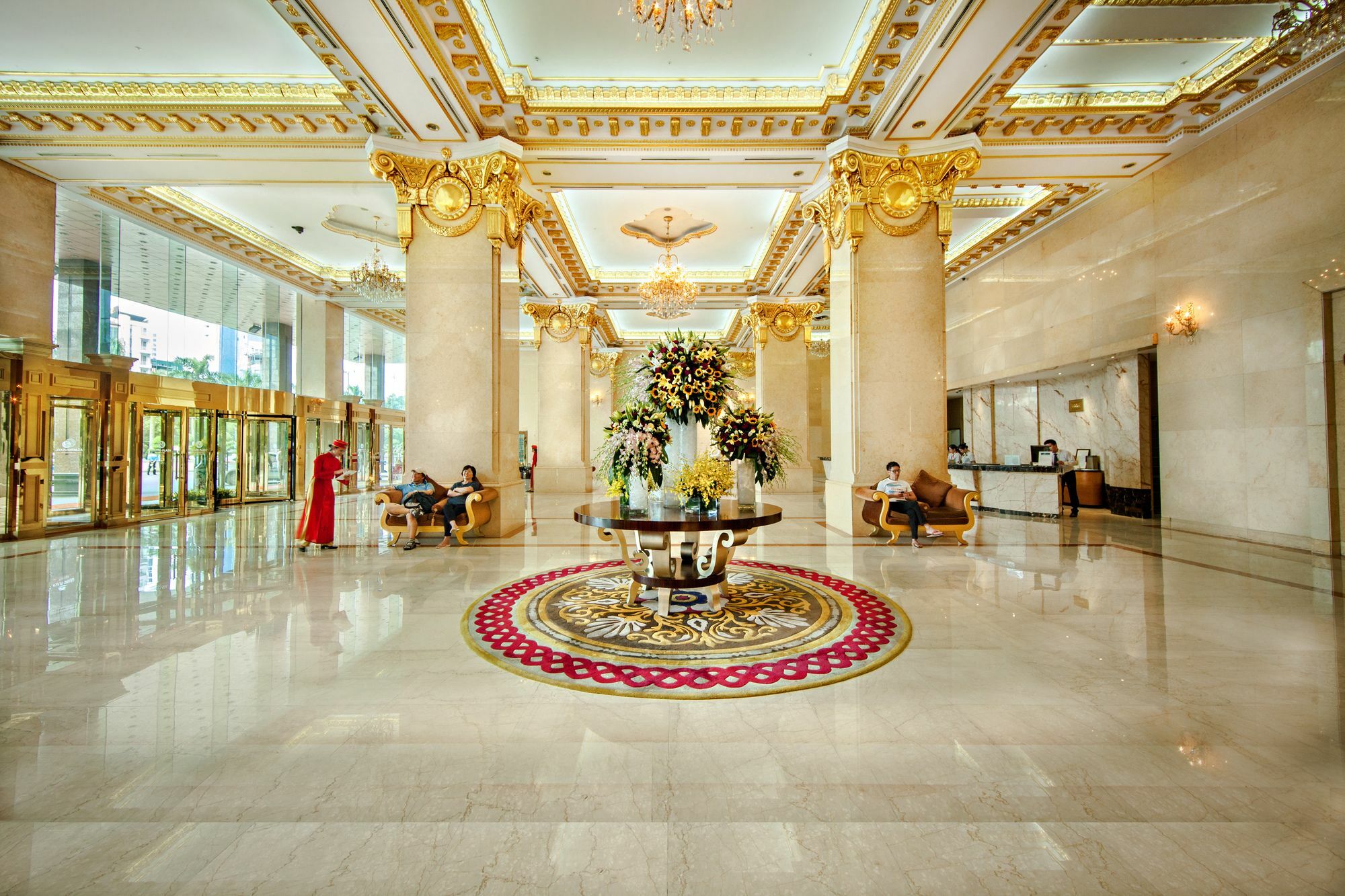 Grand Plaza