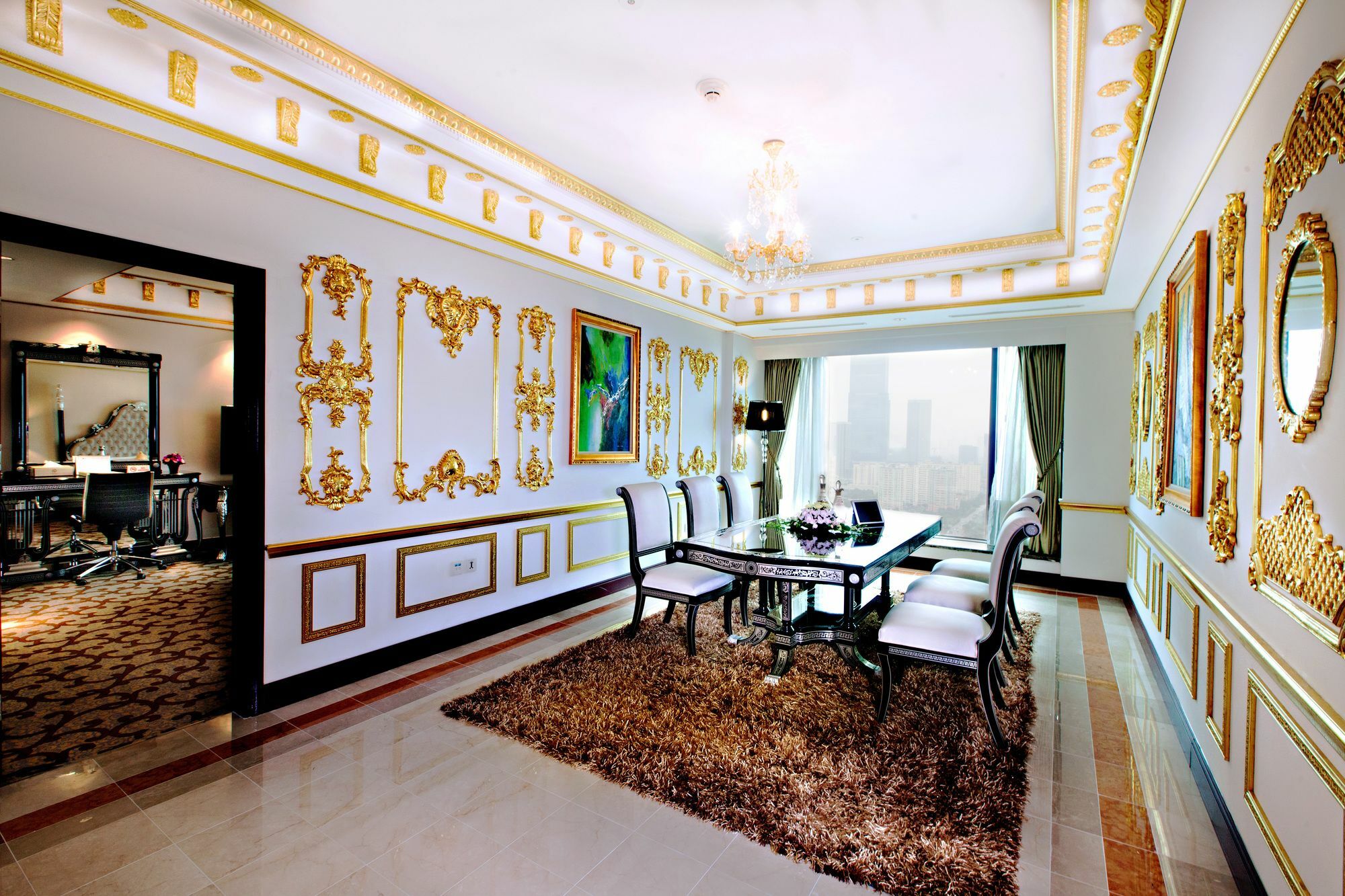 Hotel Grand Plaza 5*