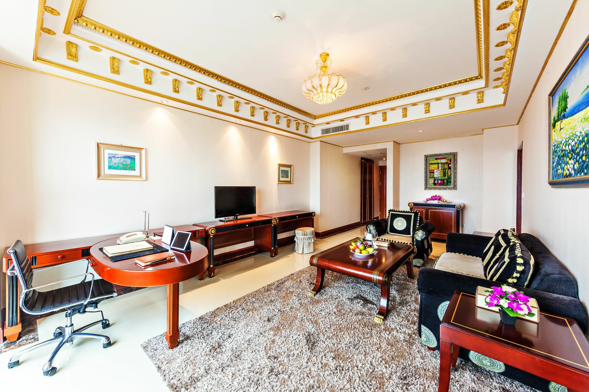Grand Plaza