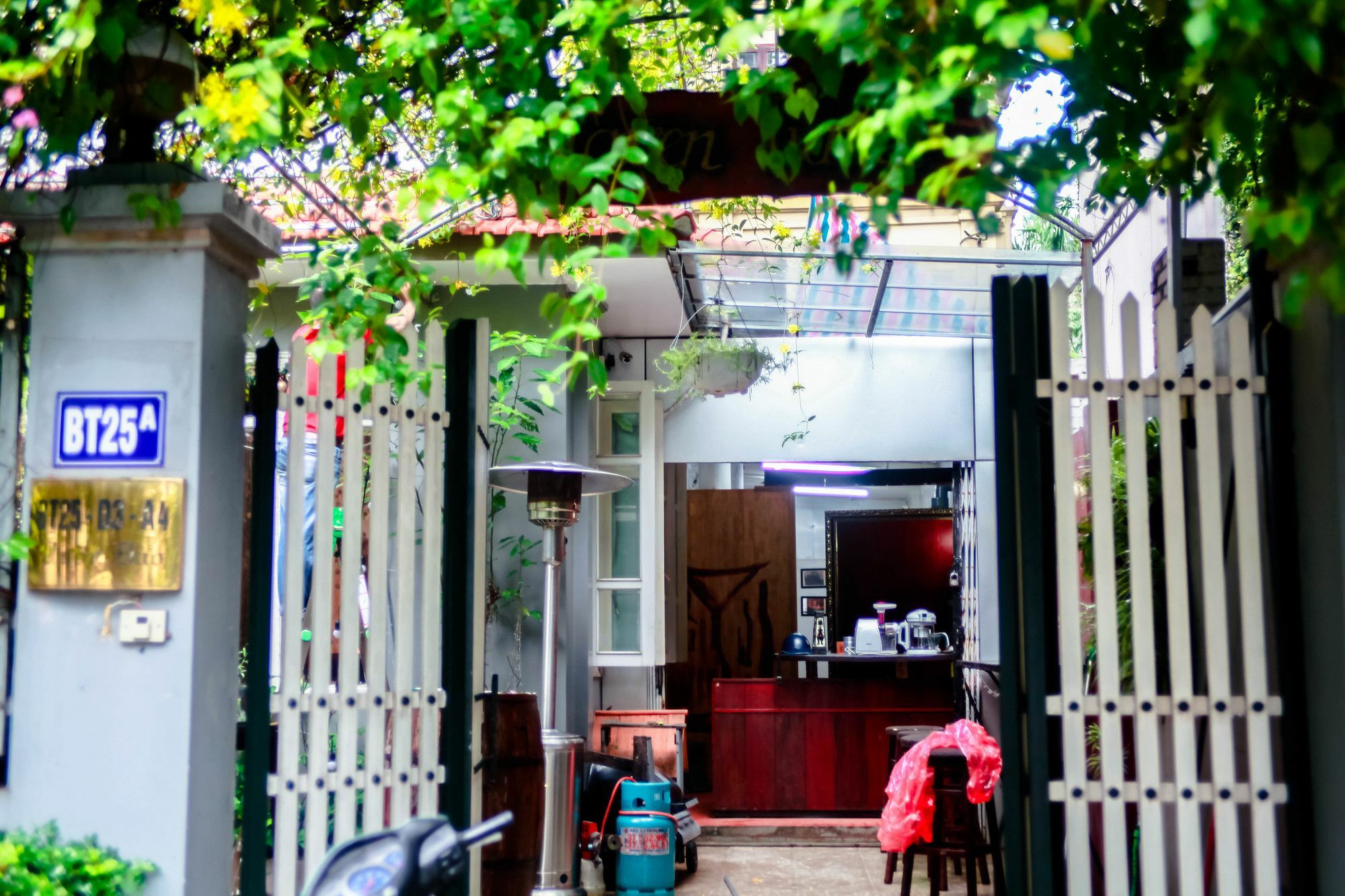 Musical Easternstay