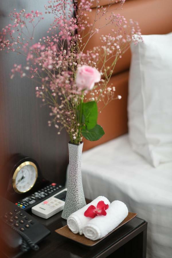 Hotel Elpis 3*