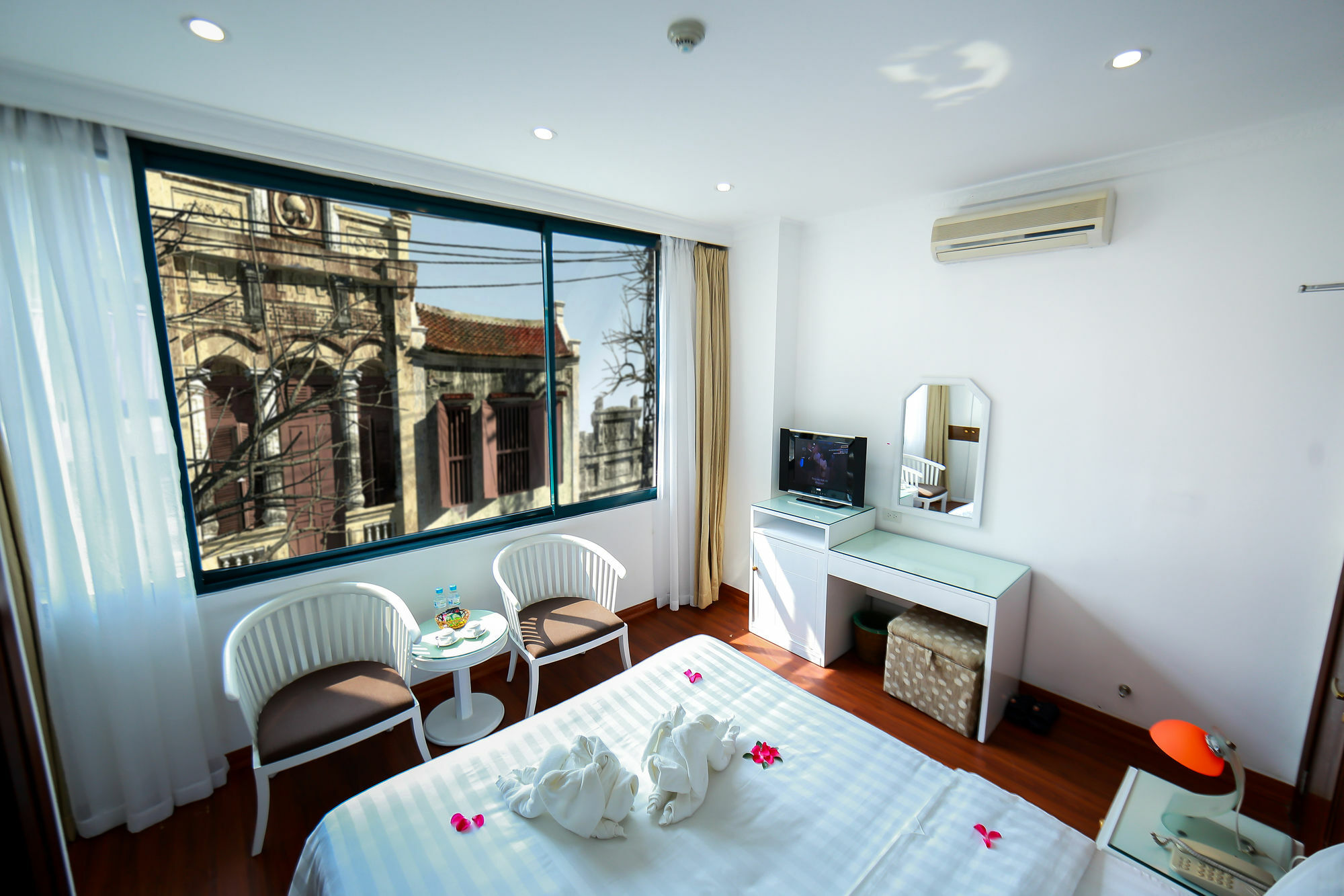 3b Hotel 2*