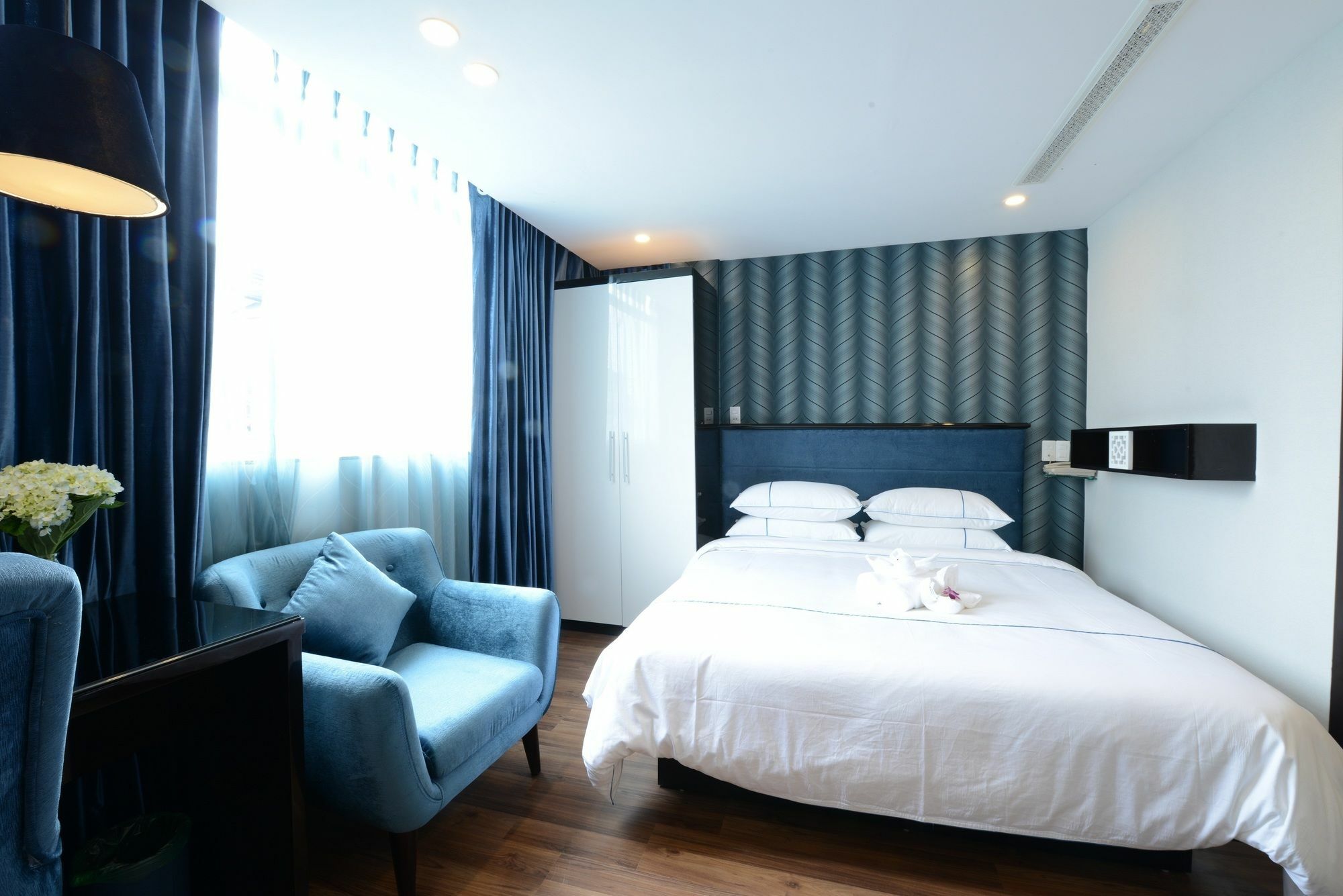 Emerald Waters Hotel Hanoi