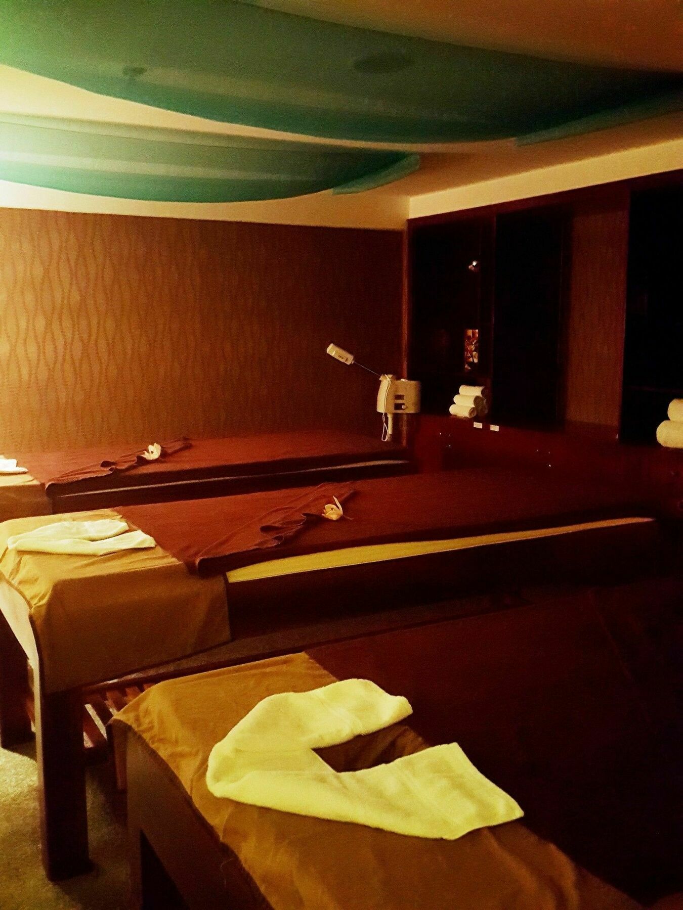 Hotel Emerald Waters Hanoi
