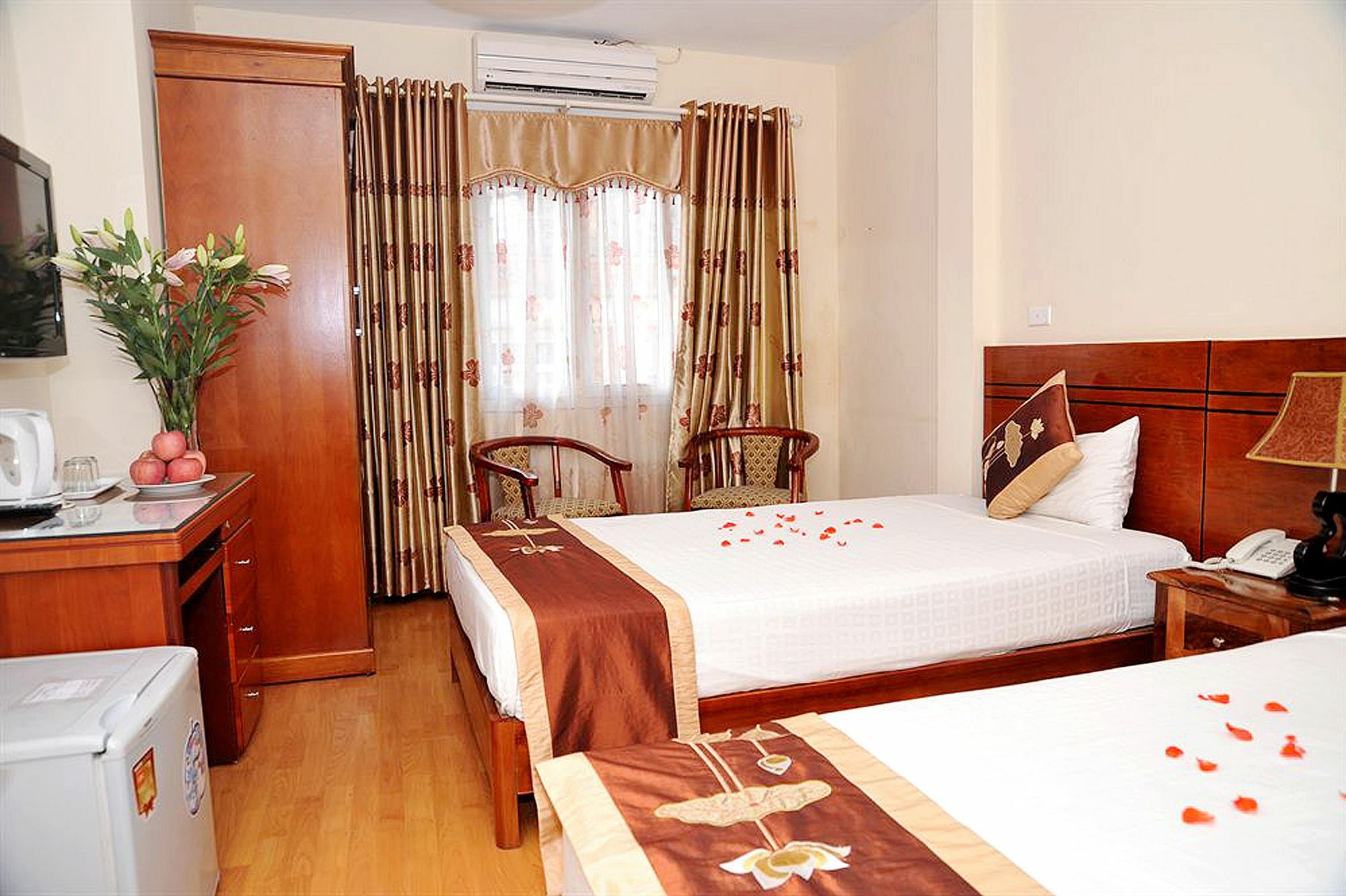 An Father's & Travel Hotel