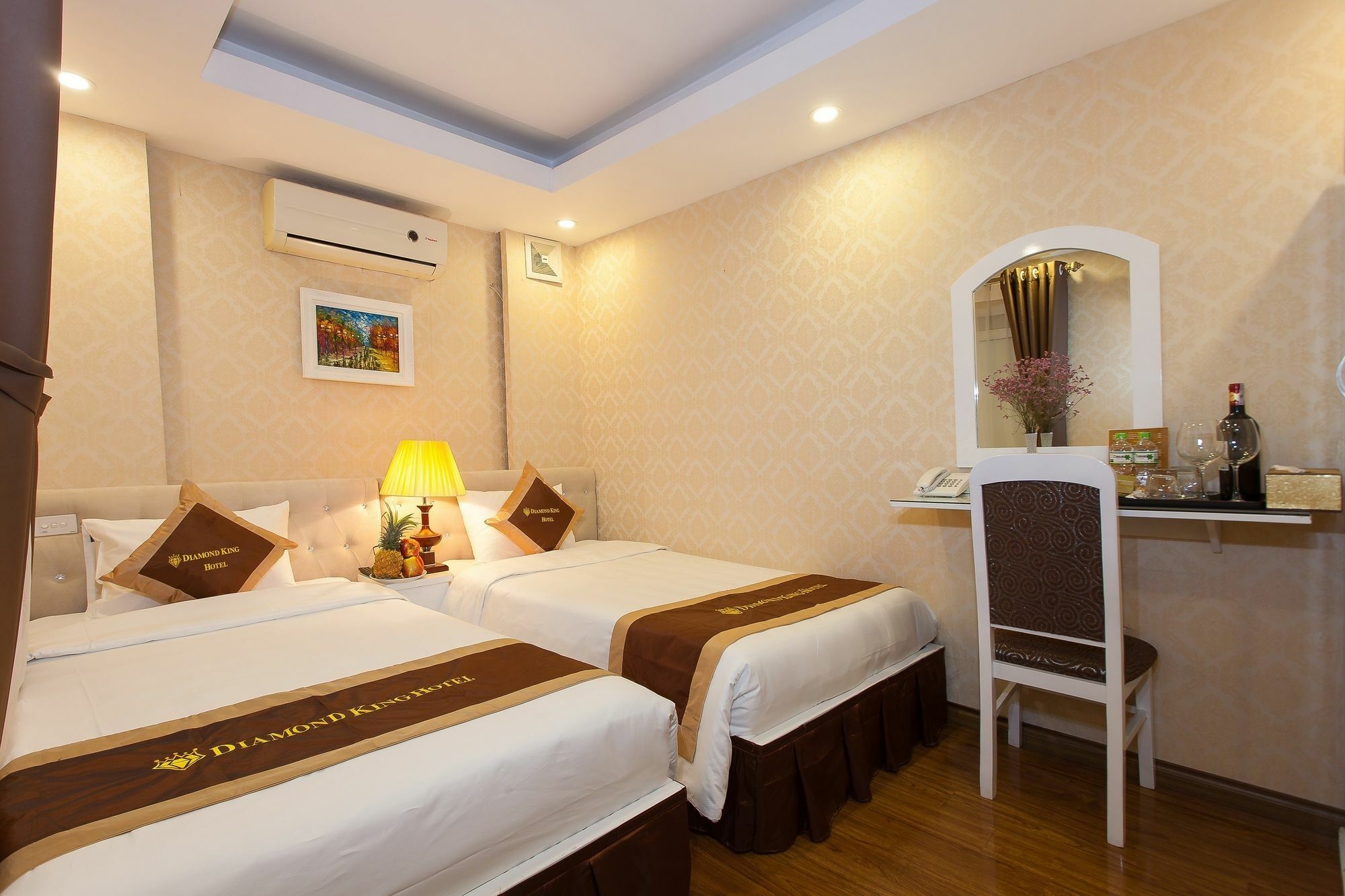 Diamond King & Travel Hanoi