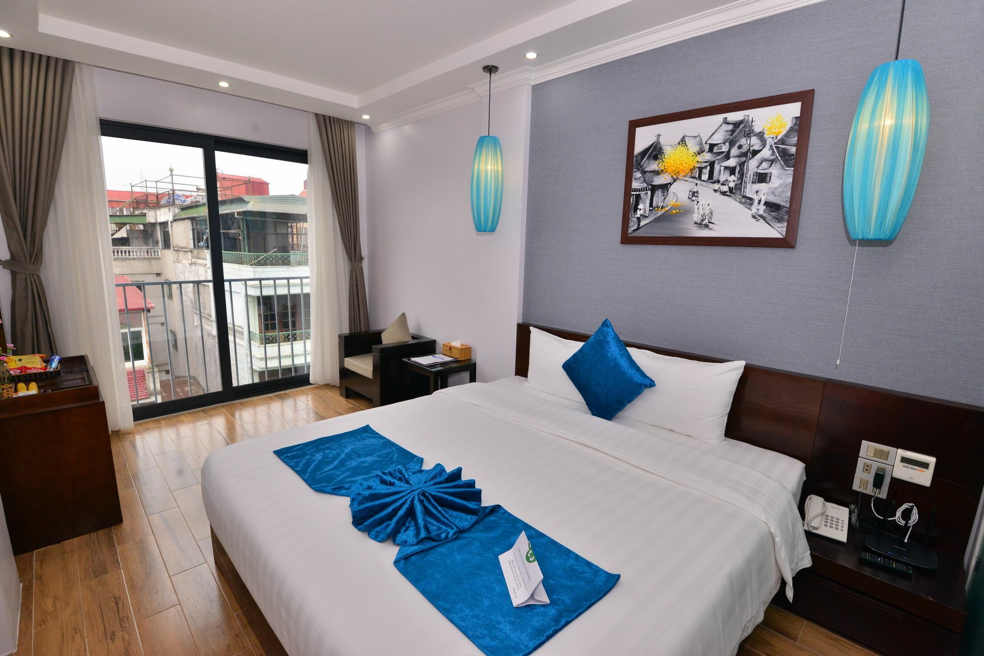 Bella Premier & Rooftop Skybar Hanoi
